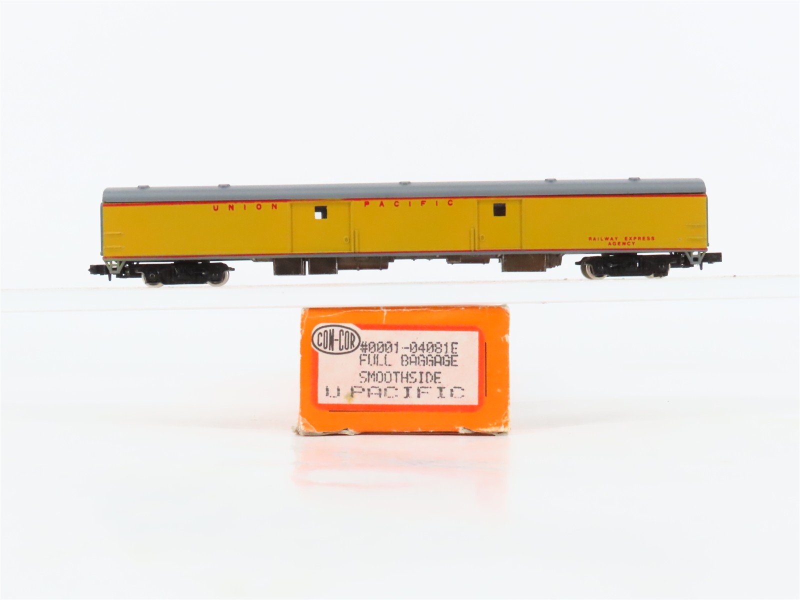 N Scale Con-Cor 0001-04081E UP Union Pacific Smoothside Baggage Passenger No#