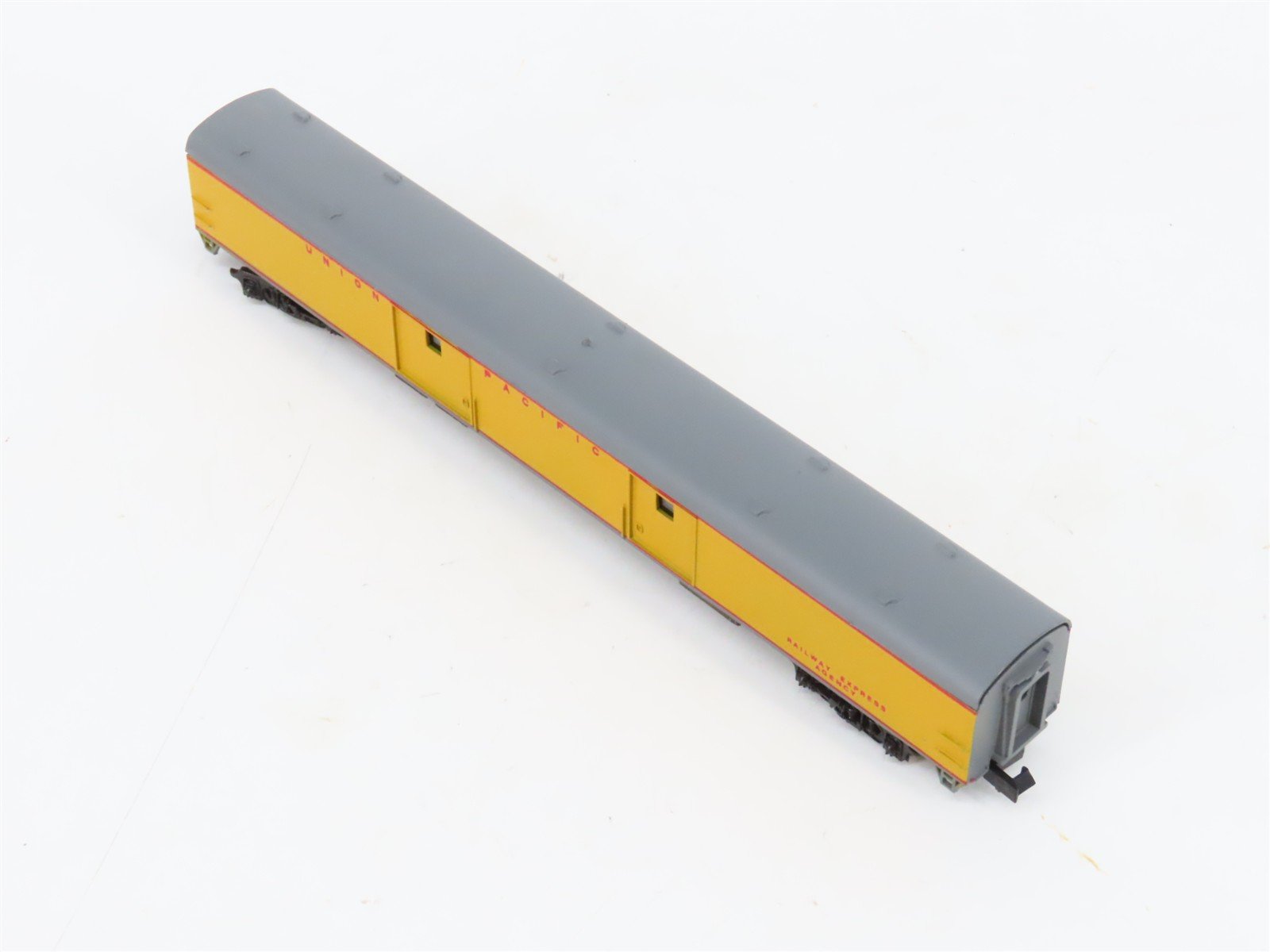 N Scale Con-Cor 0001-04081E UP Union Pacific Smoothside Baggage Passenger No#