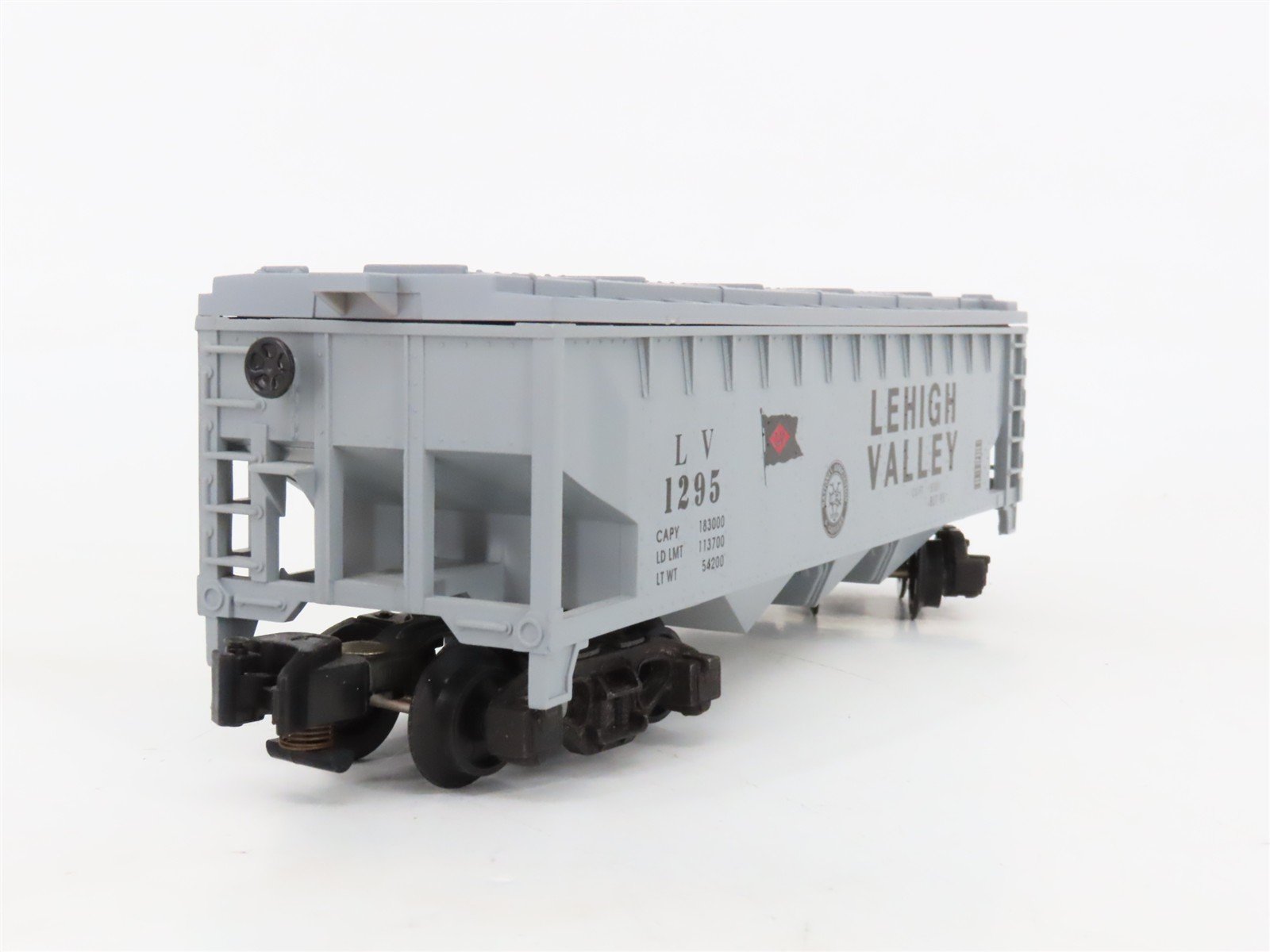 S Scale American Flyer 6-48494 LV Lehigh Valley 3-Bay Covered Hopper #1295