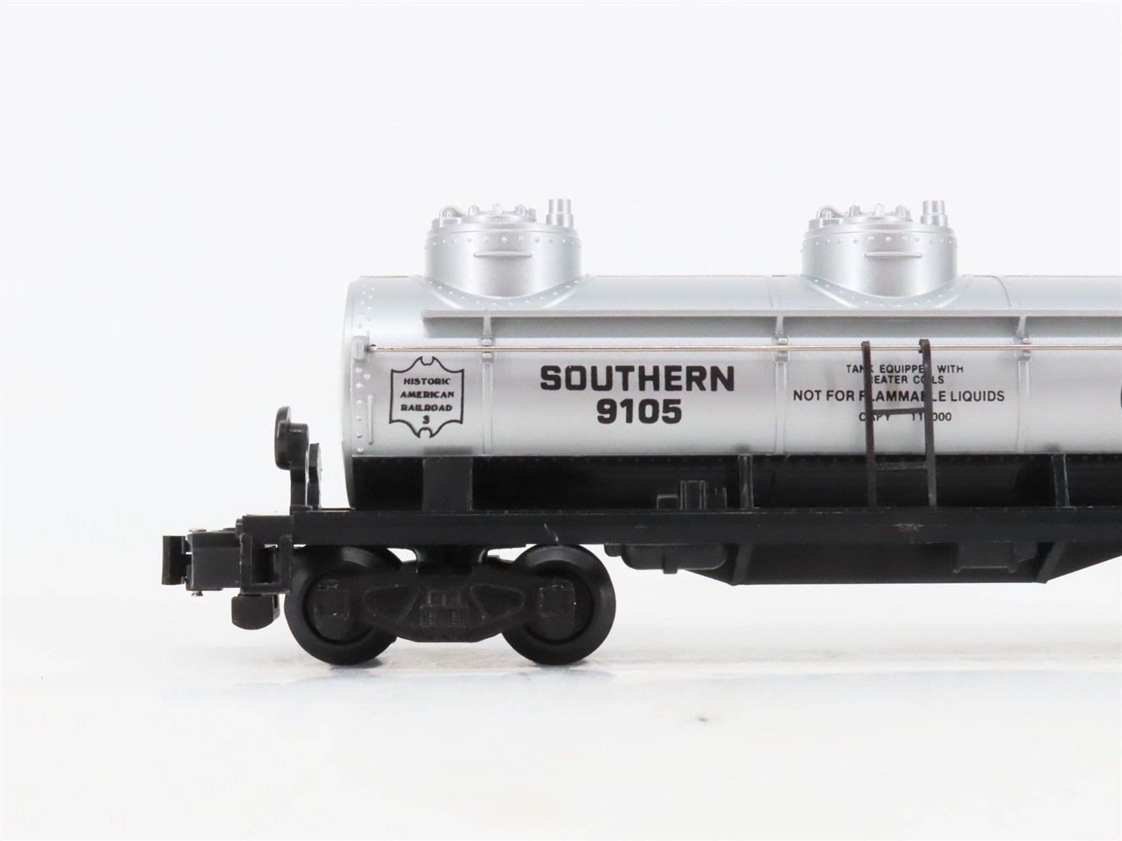 S Scale American Flyer 4-9105 Southern Three Dome Tankcar #9105