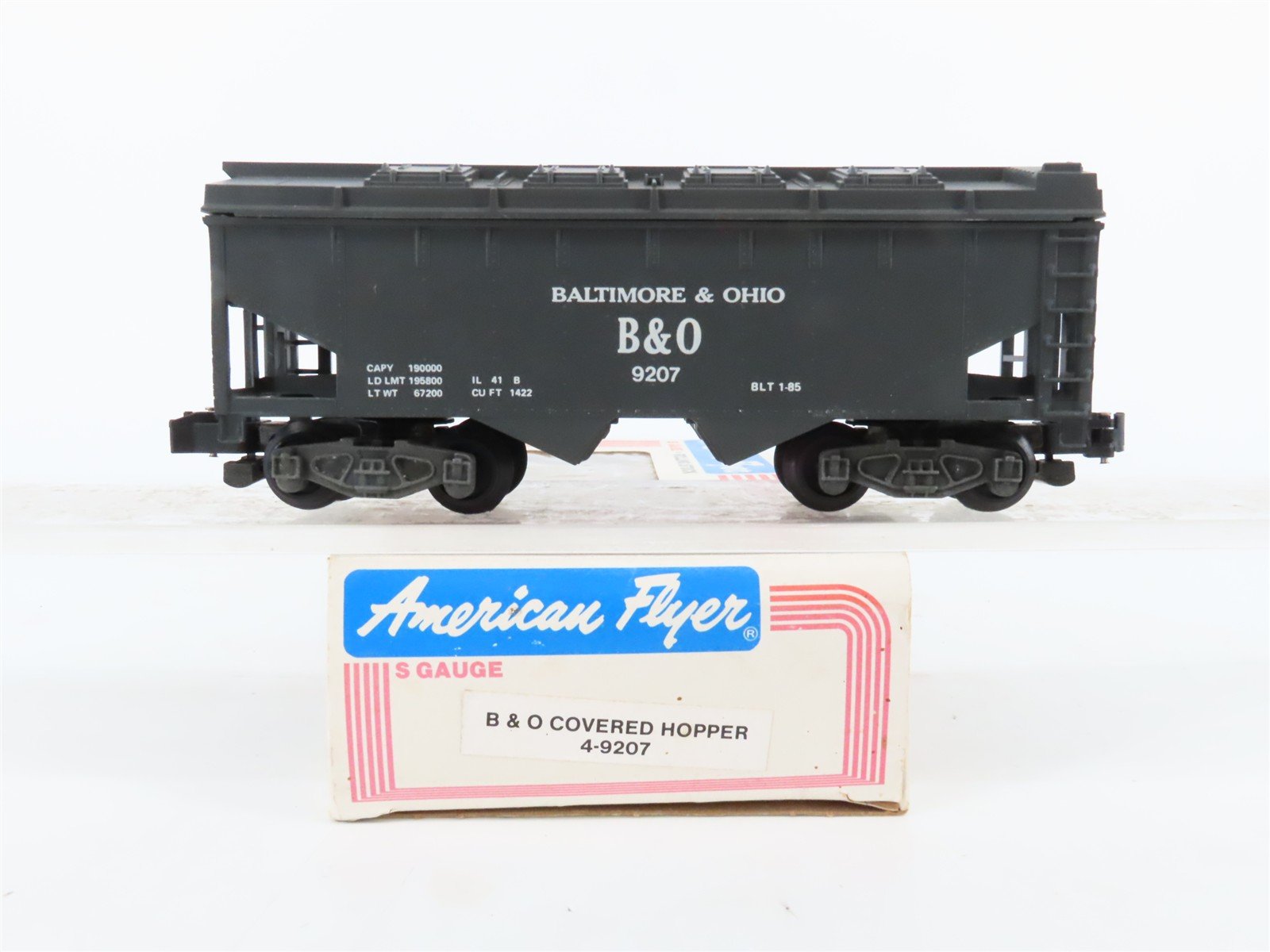 S Scale American Flyer 4-9207 B&O Baltimore & Ohio 3-Bay Covered Hopper #9207