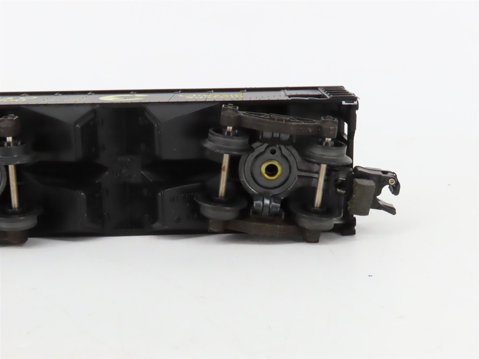 S Scale American Flyer 4-9200 B&O Chessie System 3-Bay Open Hopper #9200 w/Load