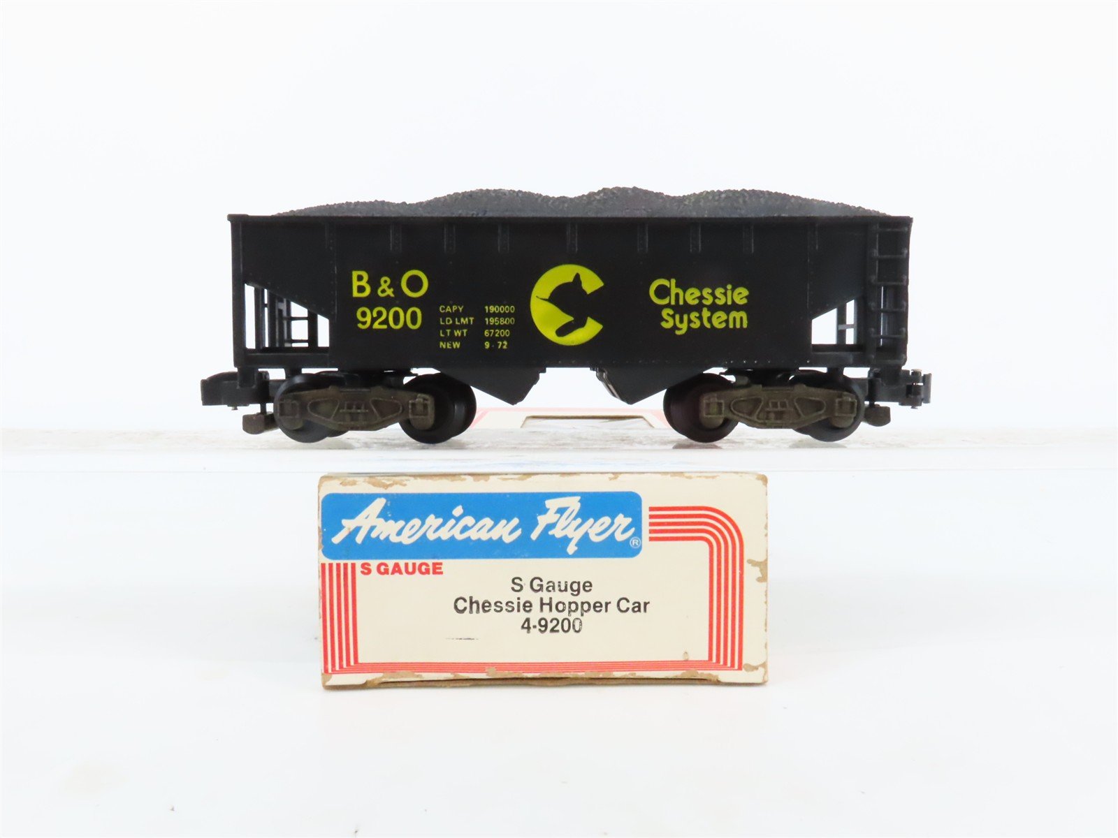 S Scale American Flyer 4-9200 B&O Chessie System 2-Bay Open Hopper #9200 w/Load