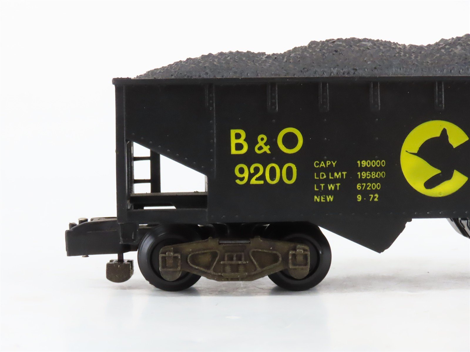 S Scale American Flyer 4-9200 B&O Chessie System 2-Bay Open Hopper #9200 w/Load