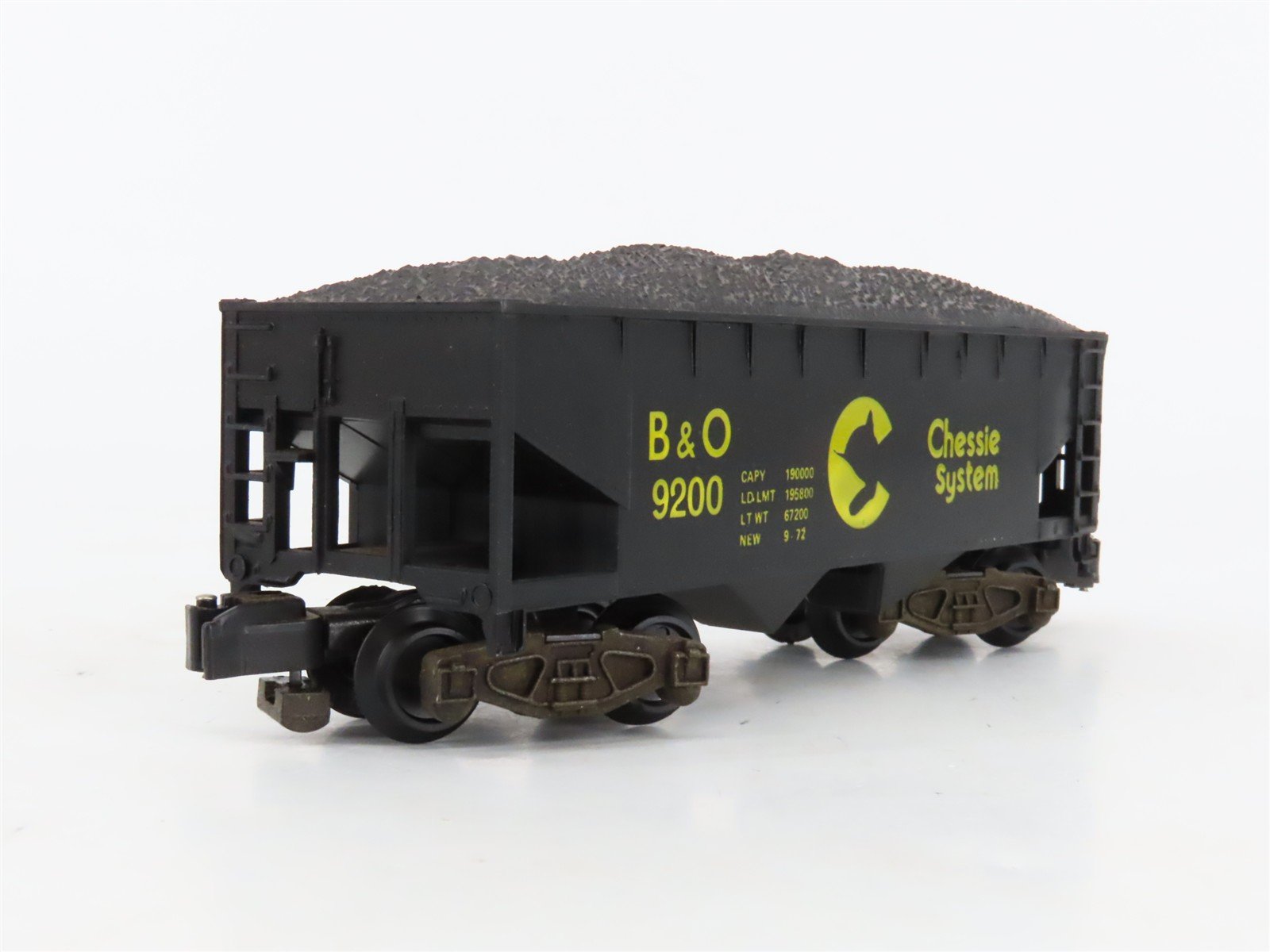 S Scale American Flyer 4-9200 B&O Chessie System 2-Bay Open Hopper #9200 w/Load