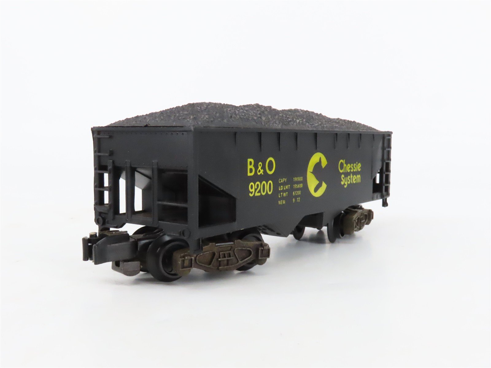 S Scale American Flyer 4-9200 B&O Chessie System 2-Bay Open Hopper #9200 w/Load