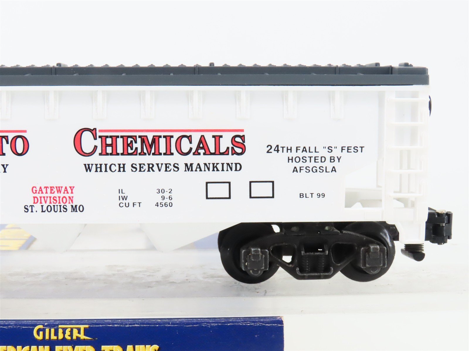 S Gilbert American Flyer 6-48215 MCFX Monsanto Chemicals 3-Bay Hopper #48215