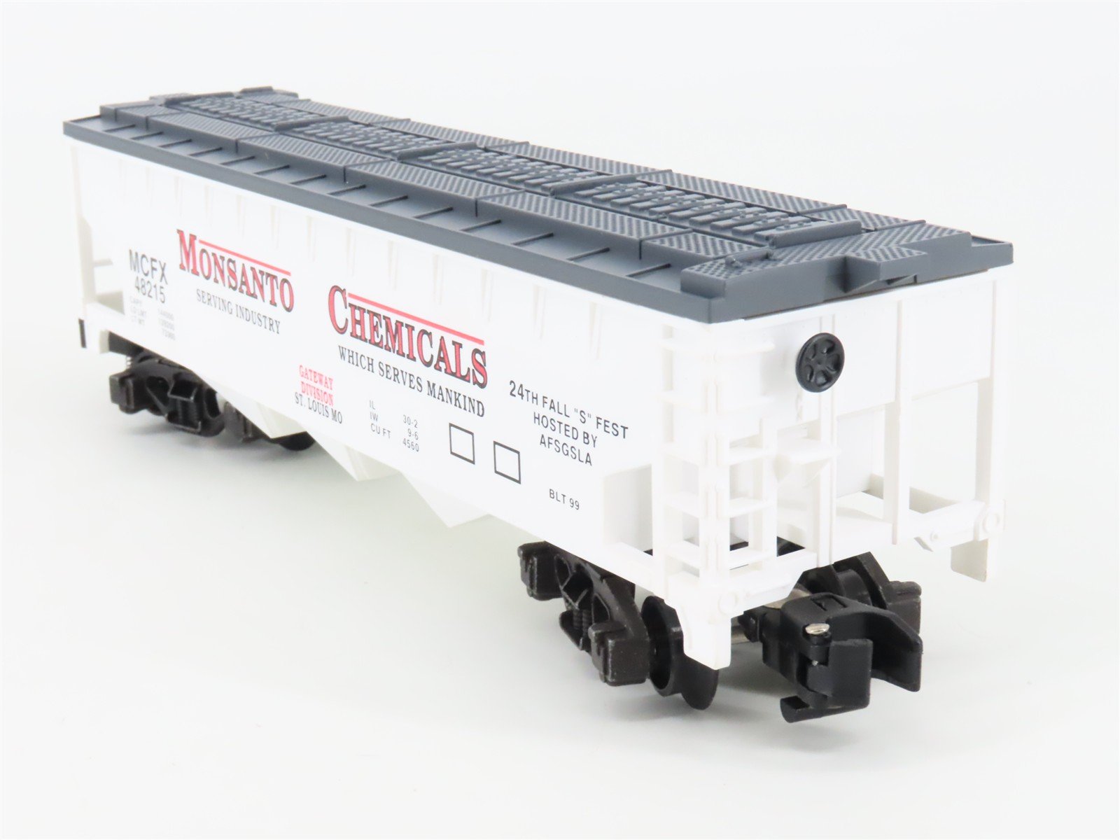 S Gilbert American Flyer 6-48215 MCFX Monsanto Chemicals 3-Bay Hopper #48215