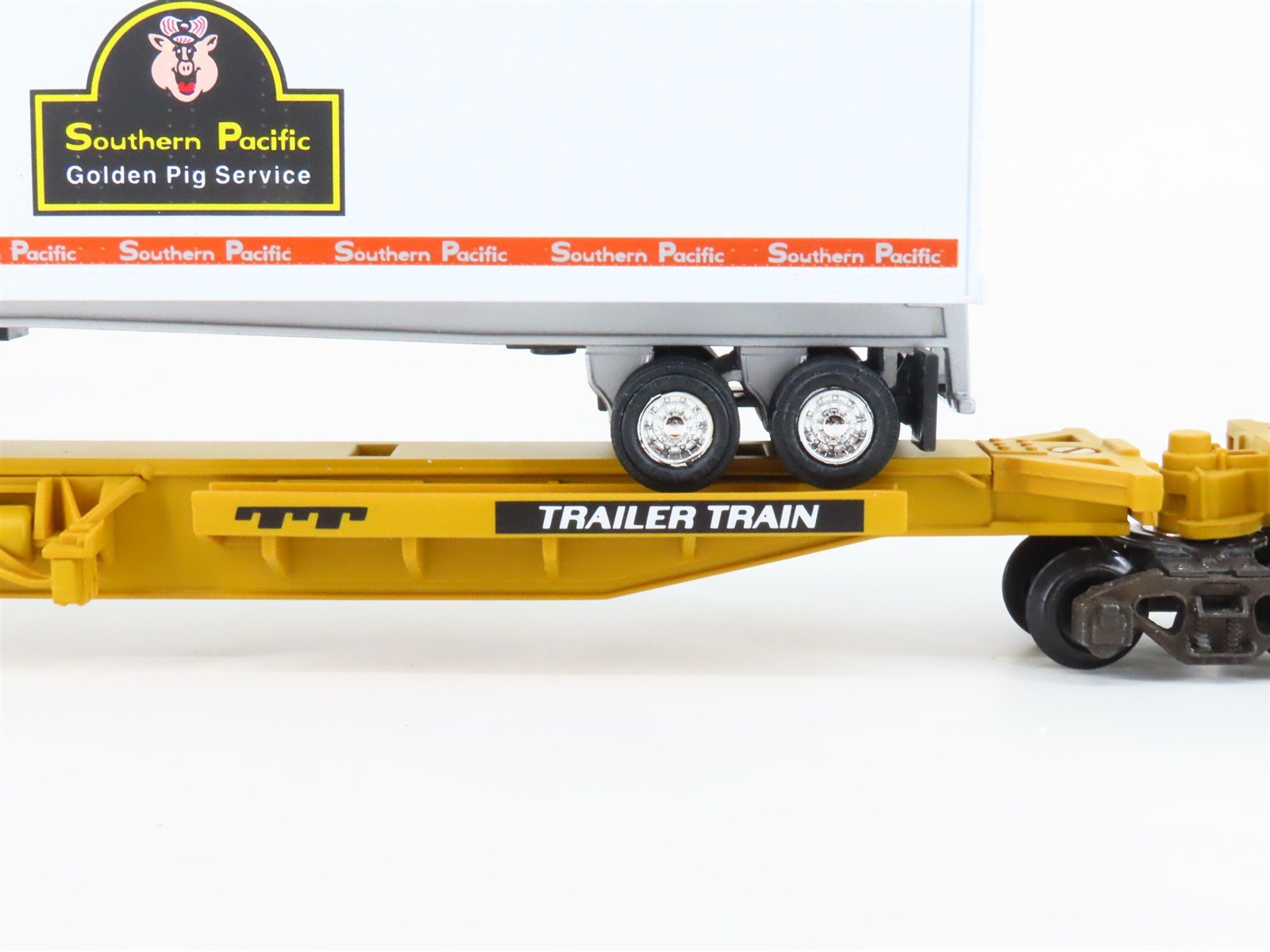 S Scale American Flyer 6-48493 TTUX Trailer Train Spine Car Set w/SP Trailers