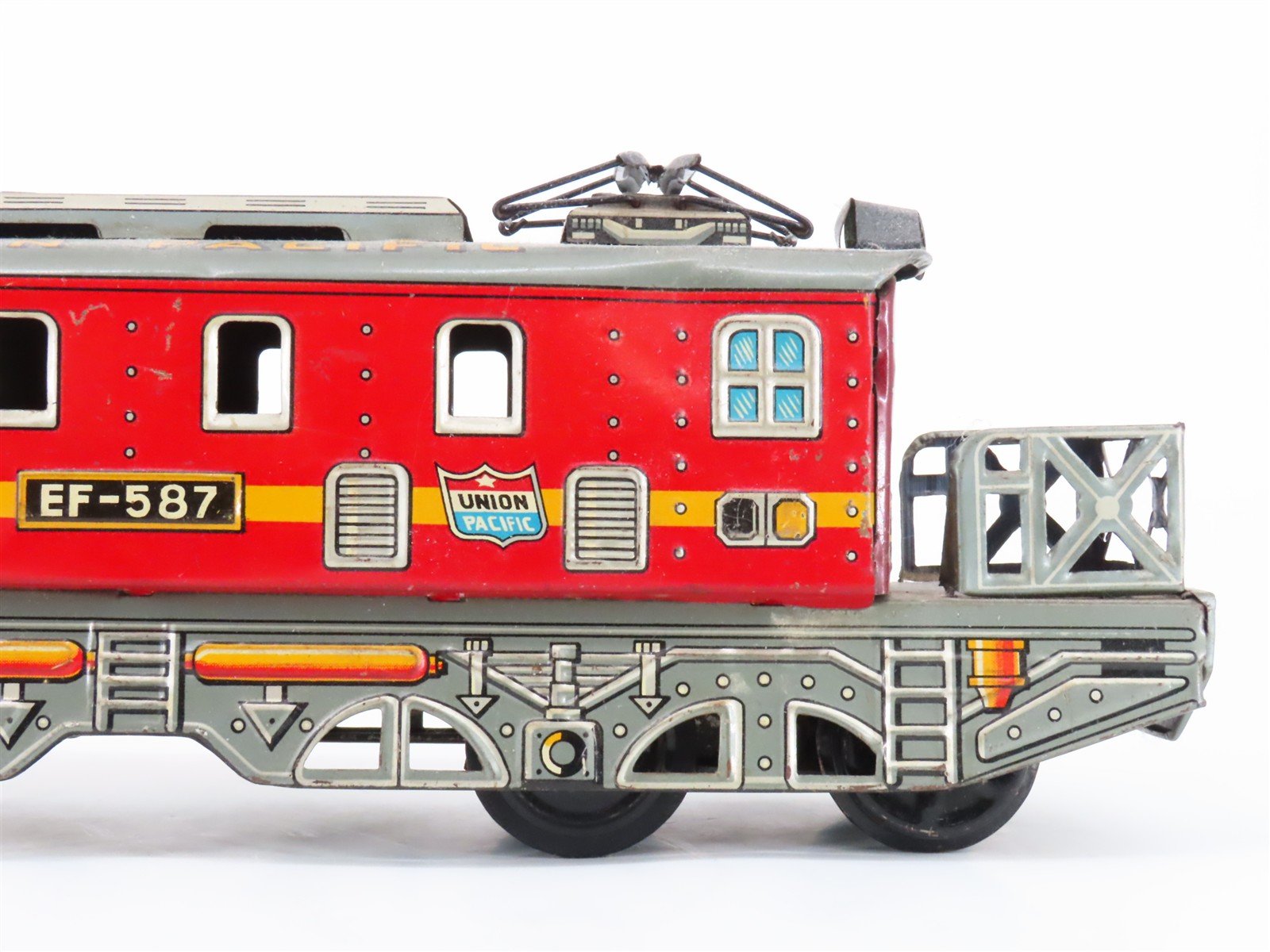 UP Union Pacific Metal Electric Locomotive #EF-587