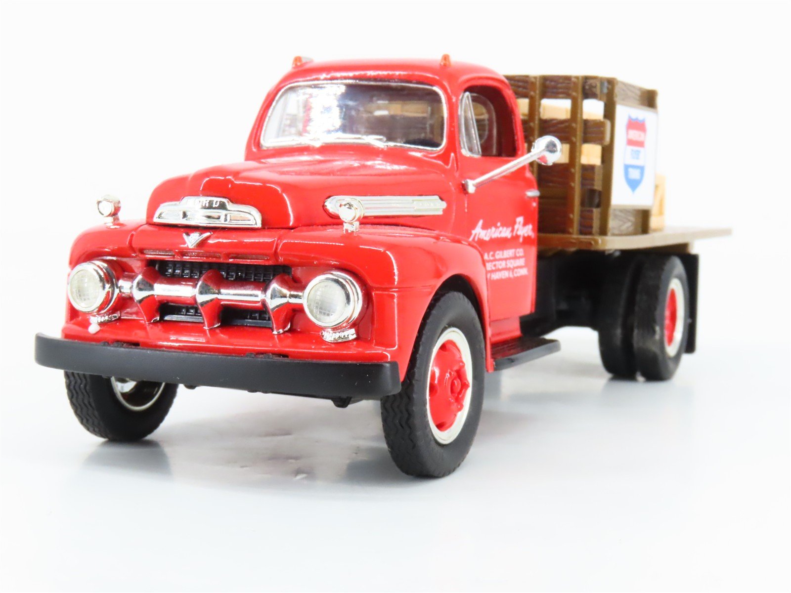 1:34 Scale Eastwood Automobilia 19-0118 Die-Cast 1951 Ford F-6 Stake Truck