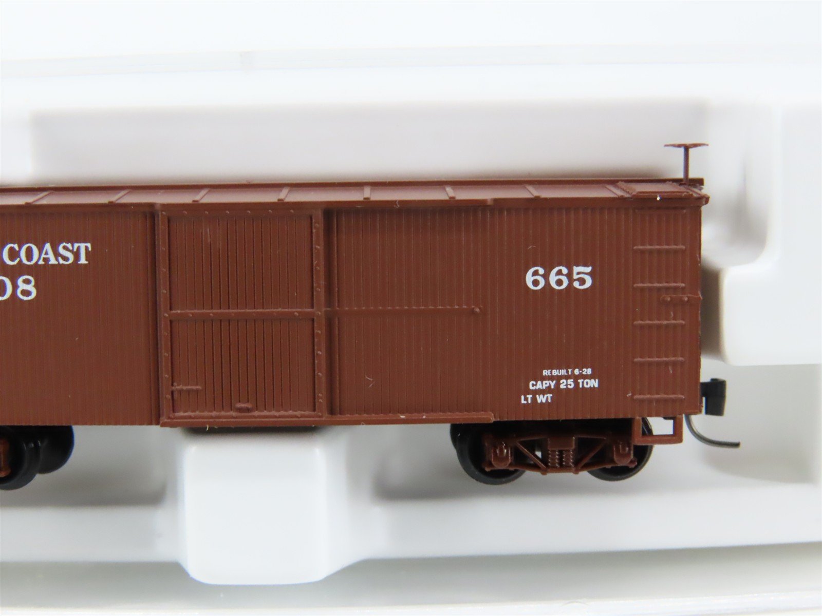 Nn3 Scale Micro-Trains MTL 15116 Pacific Coast Railway Single Door Box Car #1508