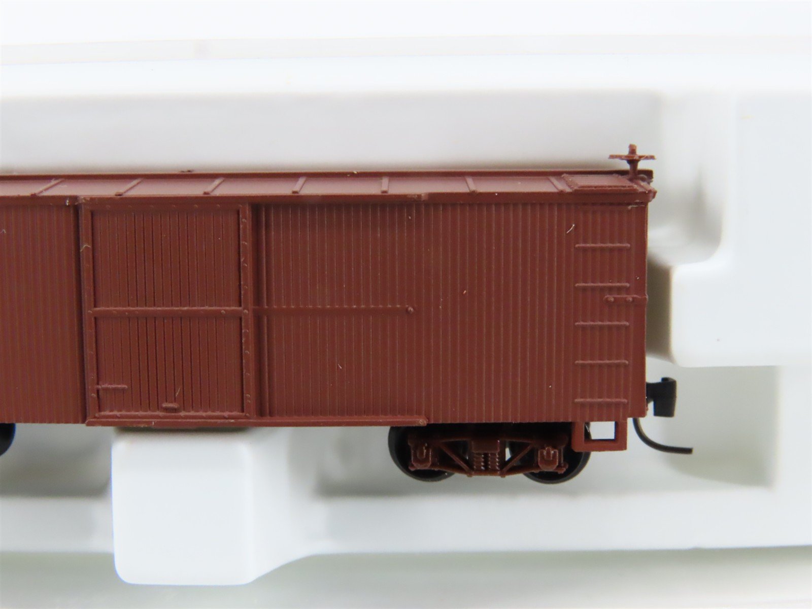 Nn3 Scale Micro-Trains MTL 15107 East Broad Top 30' Single Door Box Car #170