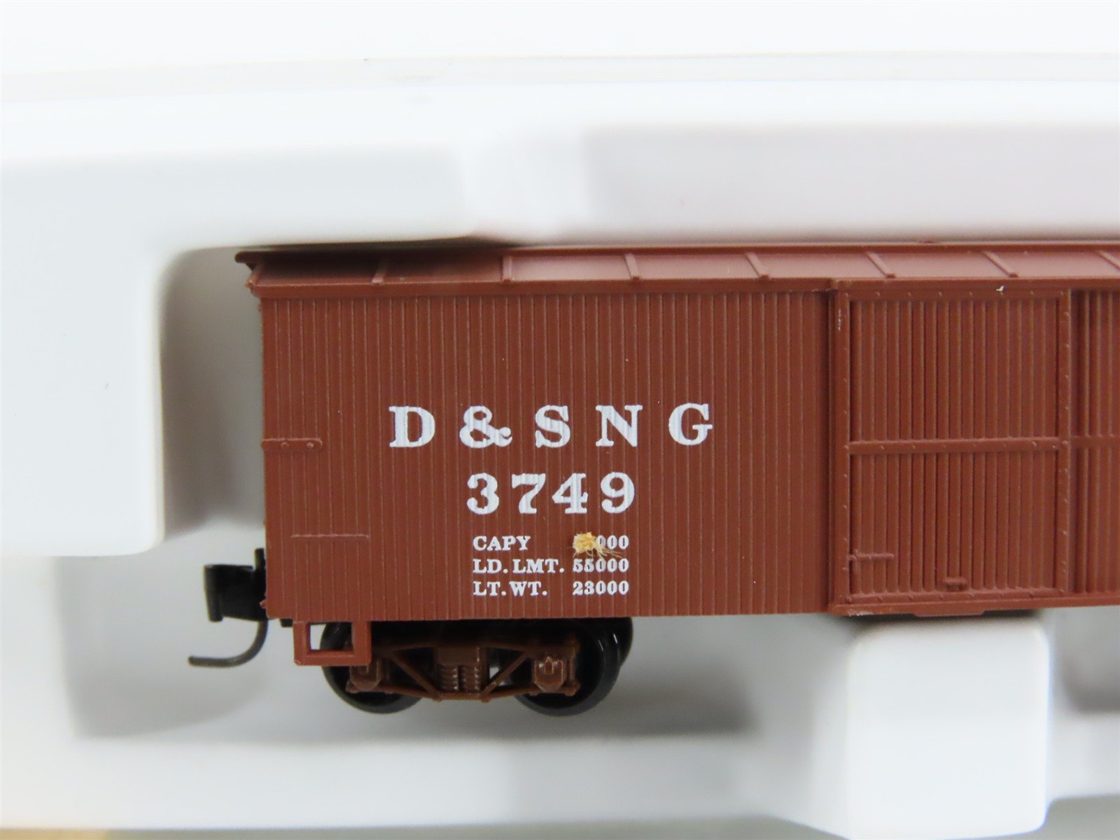 Nn3 Scale Micro-Trains MTL 15105 D&SNG Durango & Silverton 30' Box Car #3749