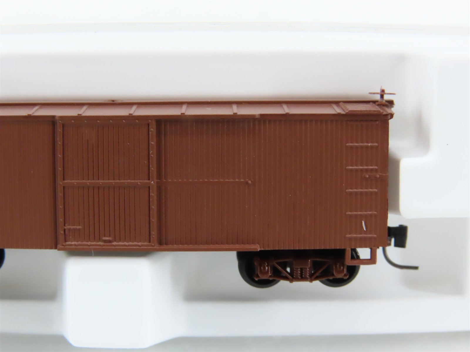 Nn3 Scale Micro-Trains MTL 15107 East Broad Top 30' Single Door Box Car #154
