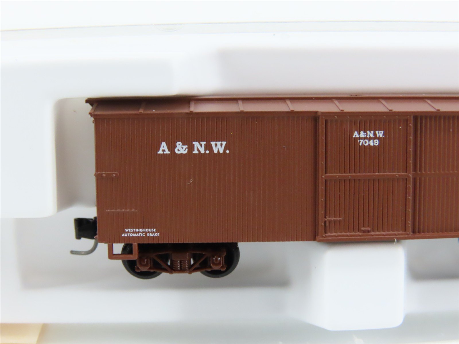 Nn3 Scale Micro-Trains MTL 15114 A&NW Austin & North Western 30' Box Car #7049