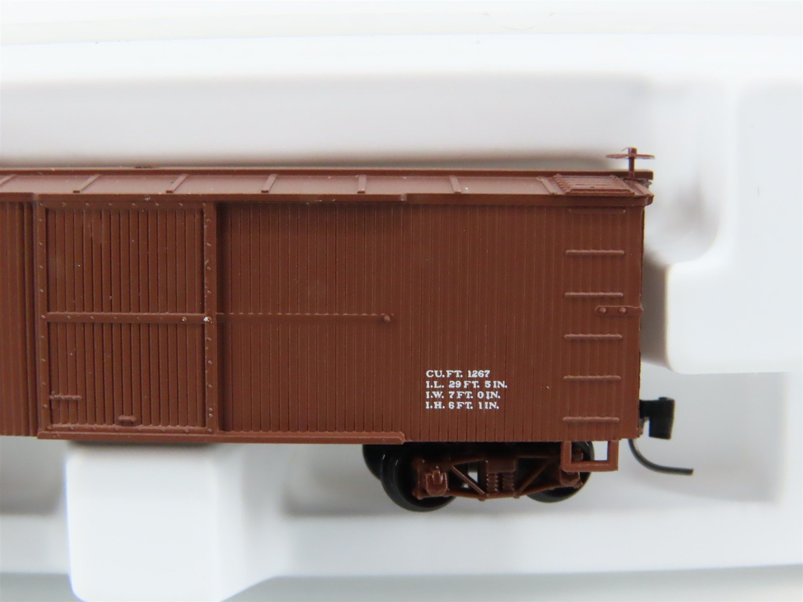 Nn3 Scale Micro-Trains MTL 15105 D&SNG Durango & Silverton 30' Box Car #3410