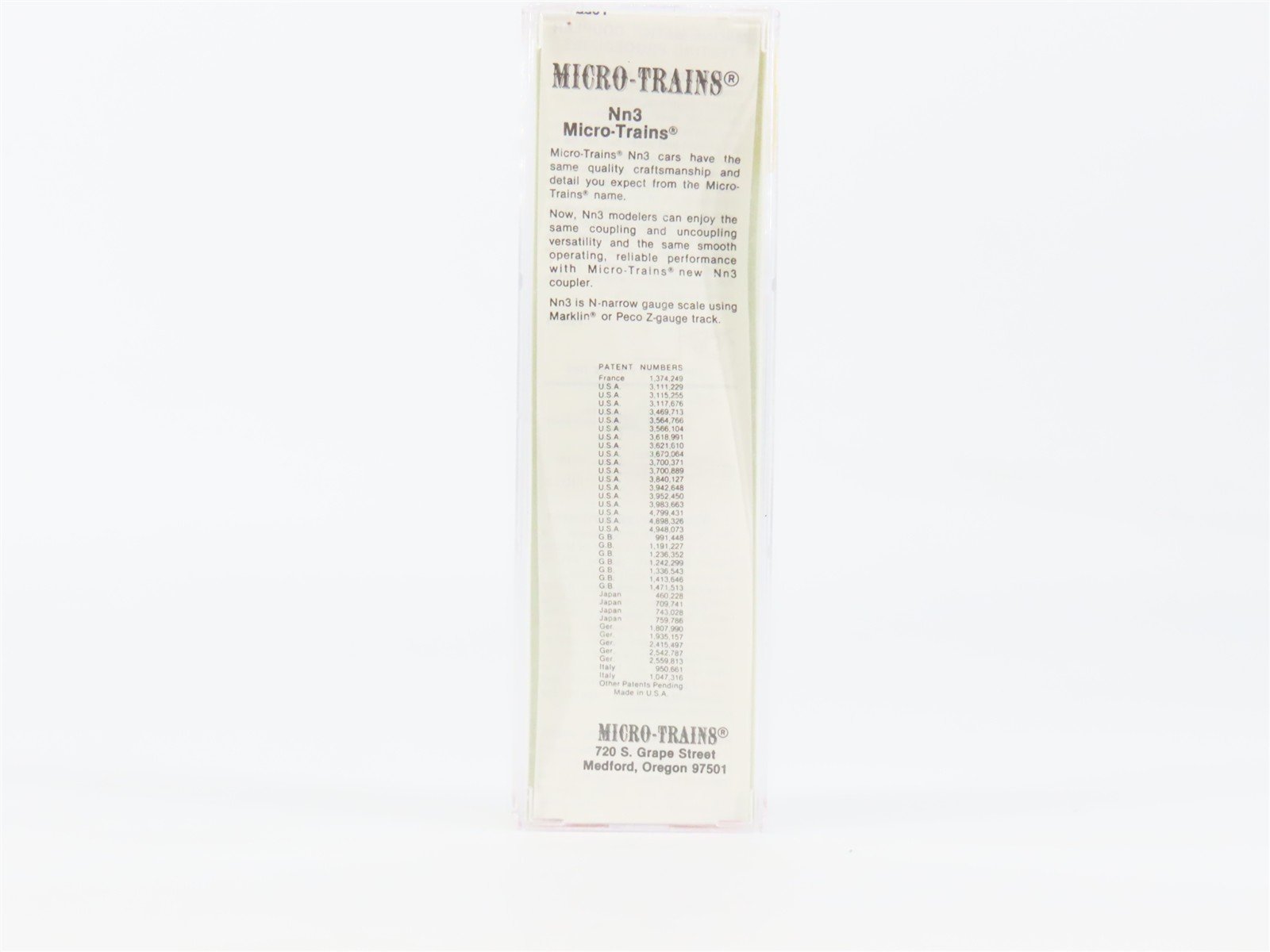 Nn3 Scale Micro-Trains MTL 15301 SP Southern Pacific Flat Car #478 w/ Stakes