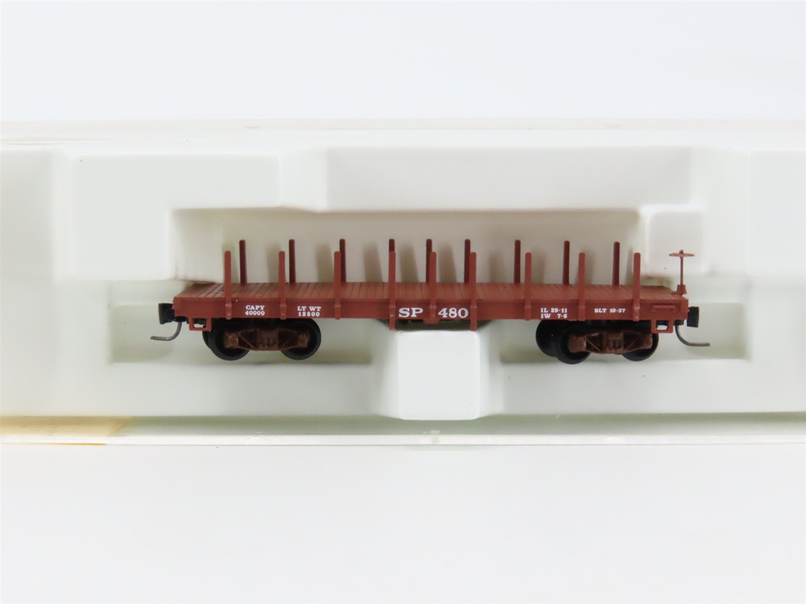 Nn3 Scale Micro-Trains MTL 15301 SP Southern Pacific Flat Car #480 w/ Stakes