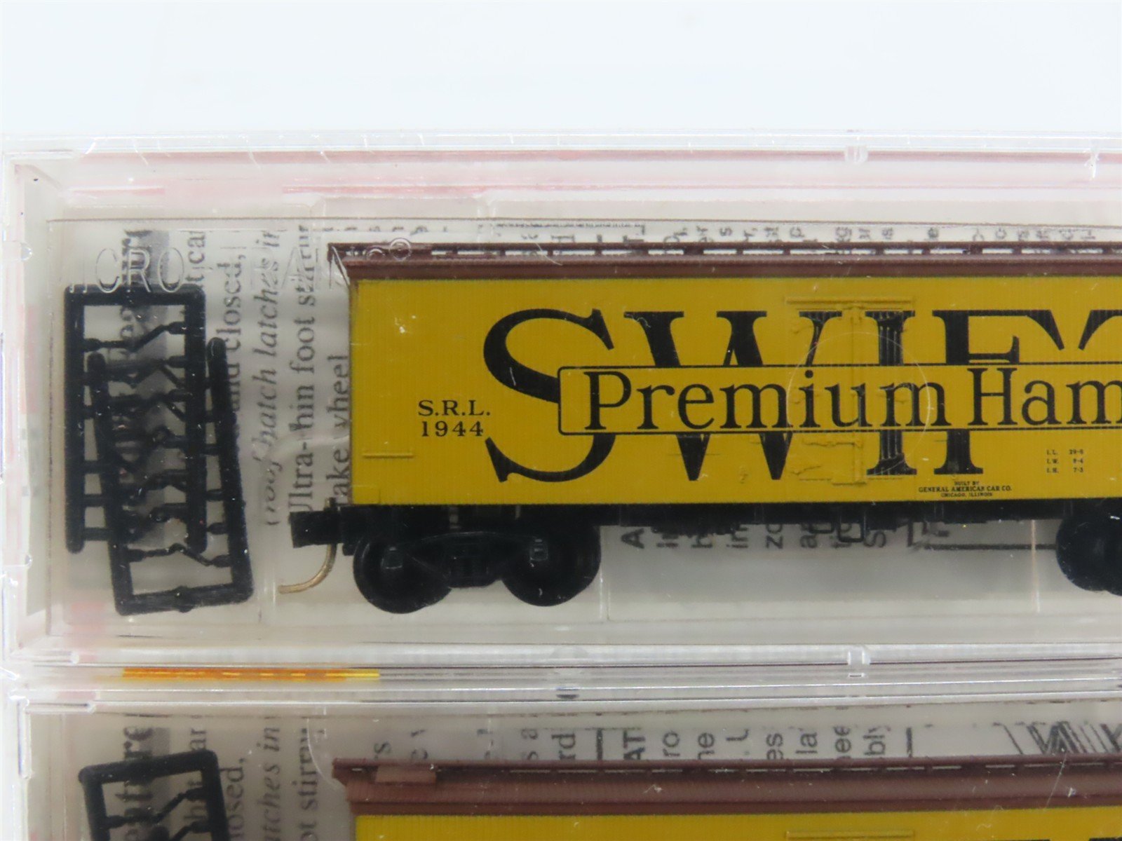 N Scale Micro-Trains MTL 58512 SRL Swift Premium Special Reefers 3-Pack Sealed