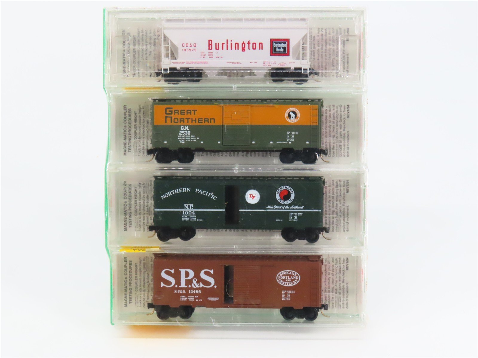 N Micro-Trains MTL 20226-2 SP&S/BN/NP/CB&Q Fallen Flags Box Cars 4-Pack Sealed