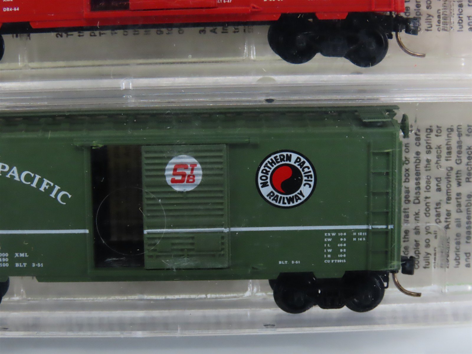 N Kadee Micro-Trains MTL TexNrails Special Run UP/NP Box Cars 2-Pack Sealed