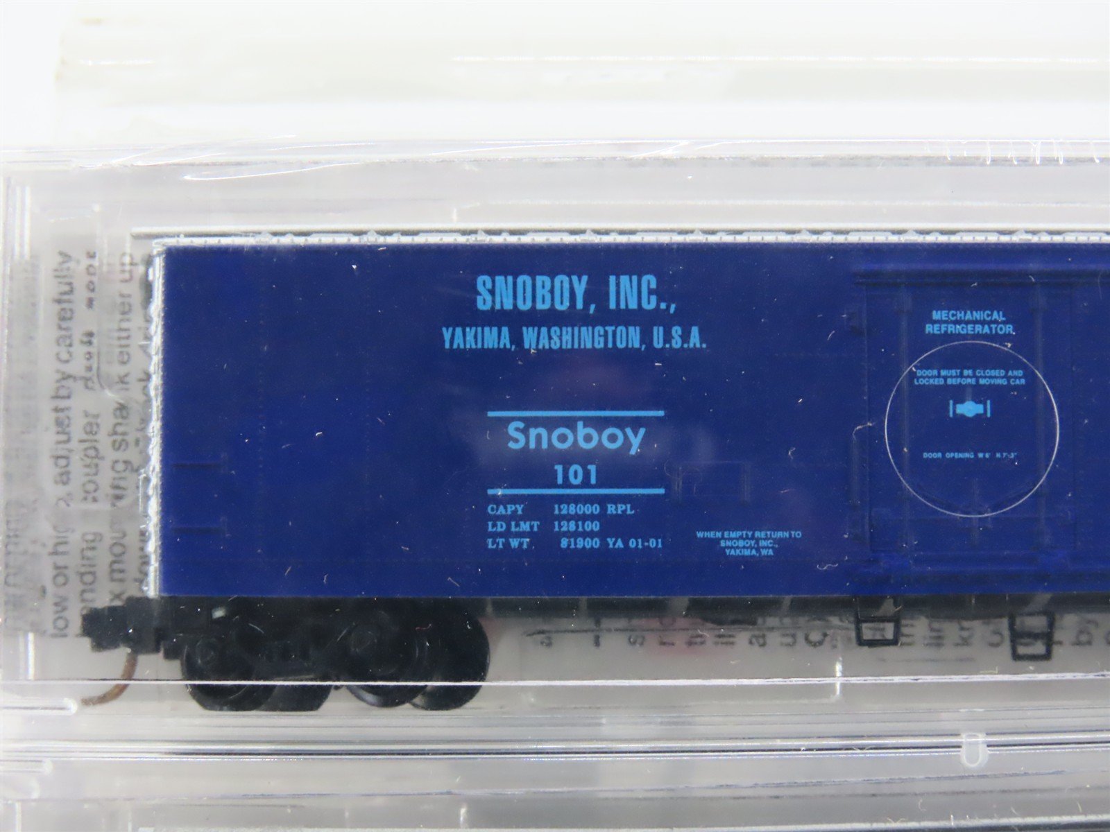 N Scale Micro-Trains MTL 69112 Snoboy & Snomaid Mechanical Reefer 2-Pack Sealed