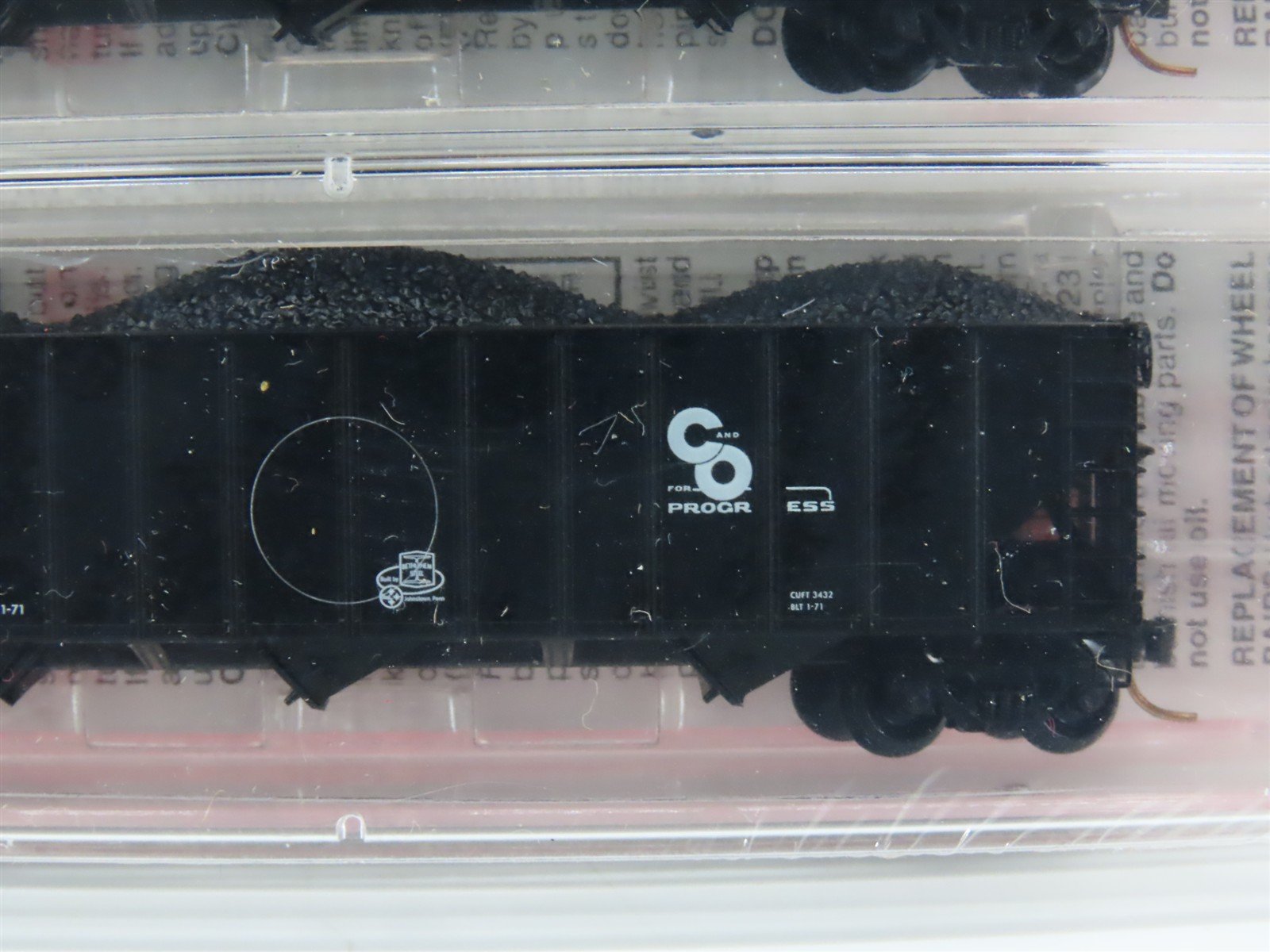 N Micro-Trains MTL 108022 C&O Chesapeake & Ohio 3-Bay Hoppers 2-Pack Sealed