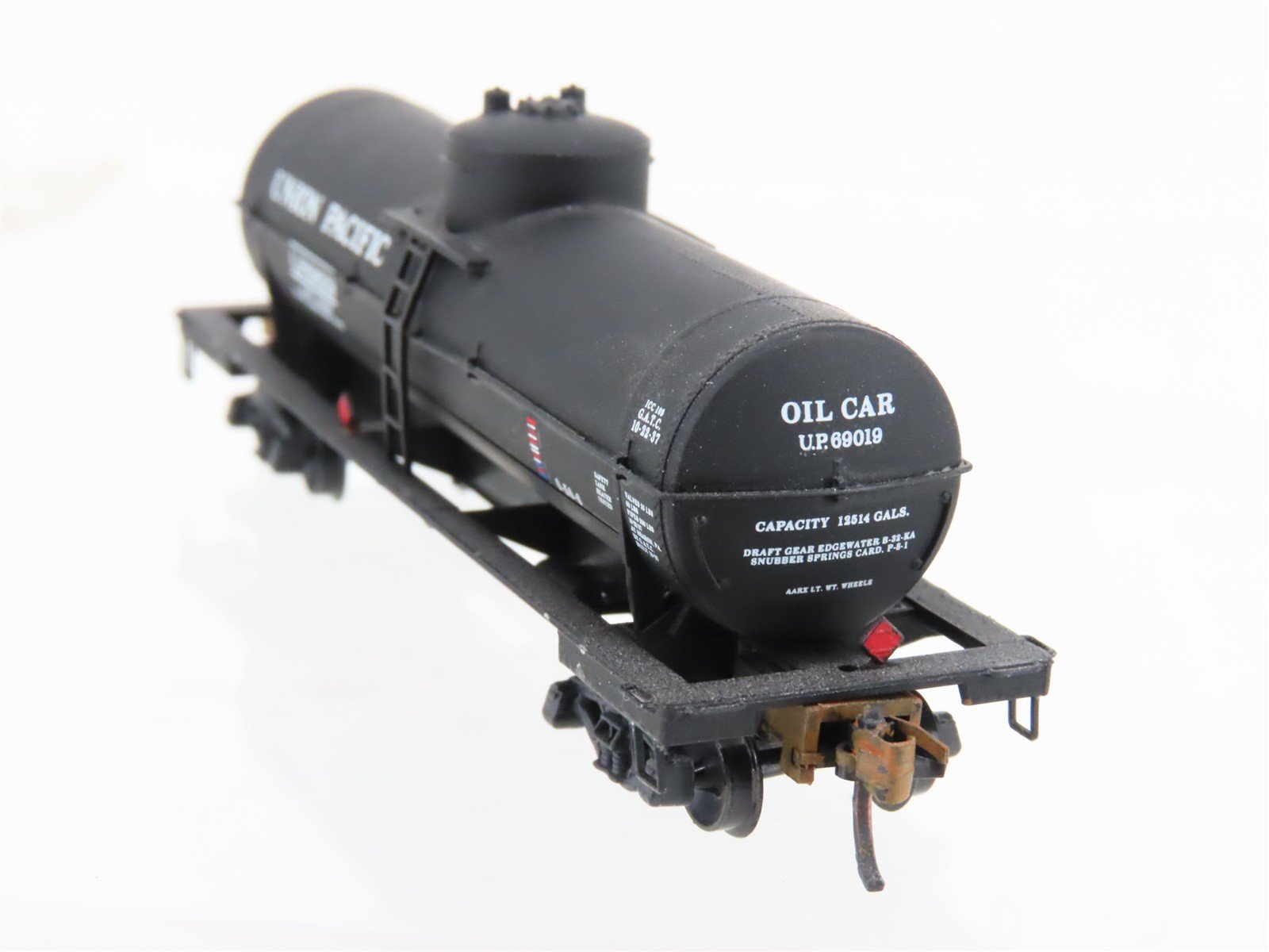 N Micro-Trains MTL 65180 UP Union Pacific Single Dome Tankcar #69019 Custom