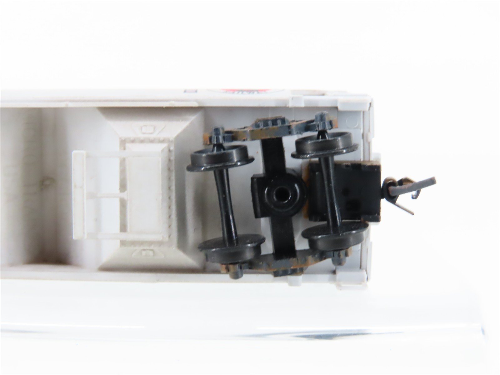 N Micro-Trains MTL 92170 GN Great Northern 2-Bay Covered Hopper #173813 Custom