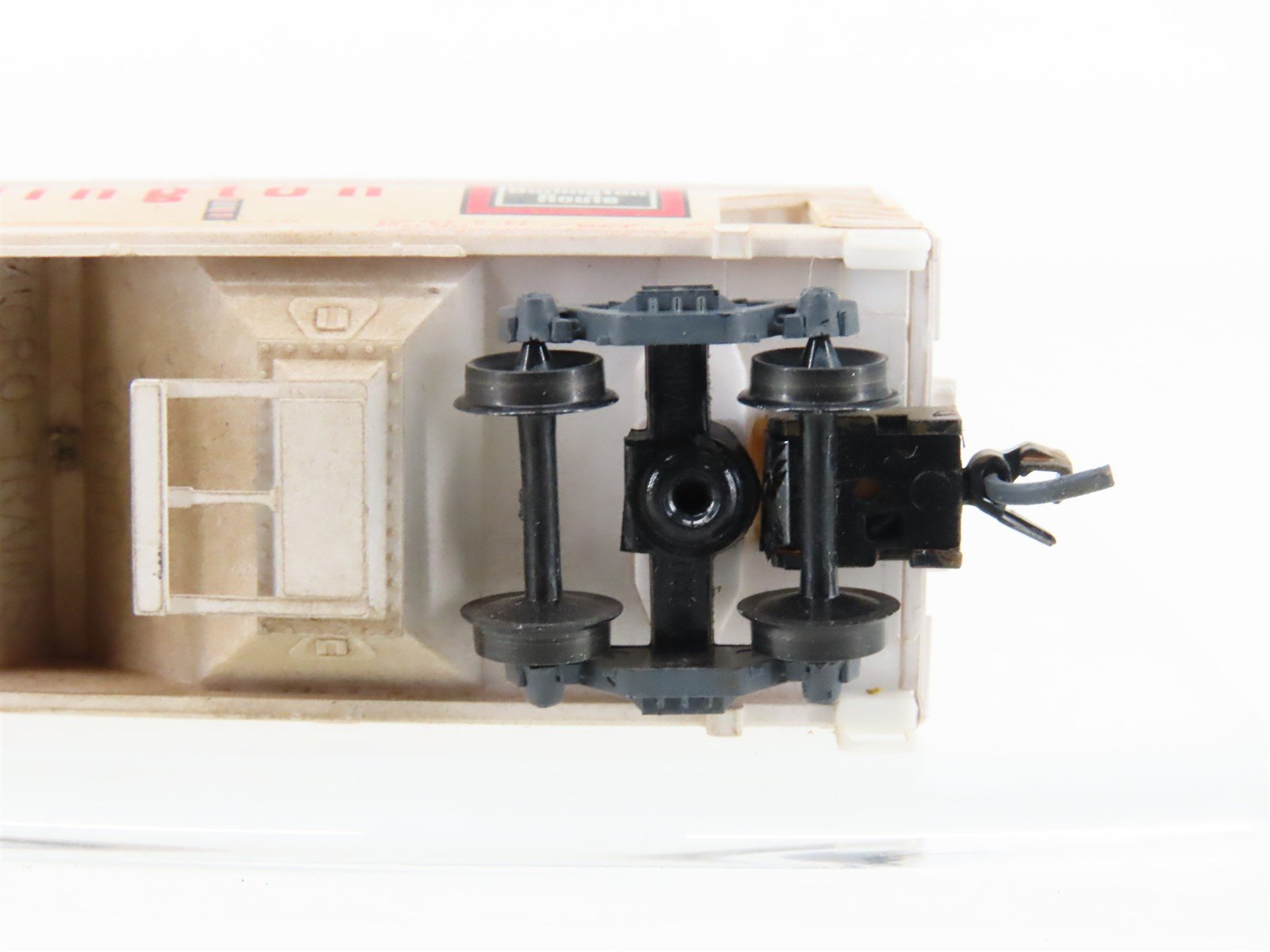N Scale Micro-Trains MTL 92070 CBQ Burlington 2-Bay Covered Hopper #183295
