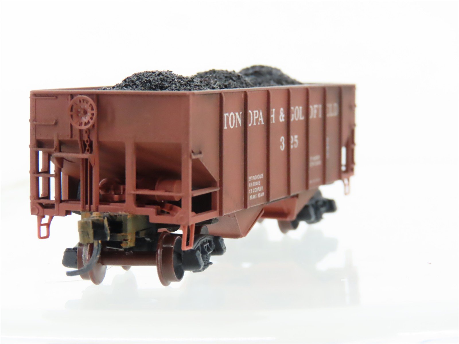 N Scale Micro-Trains MTL 56100 Tonopah & Gold 2-Bay Hopper #325 Weathered