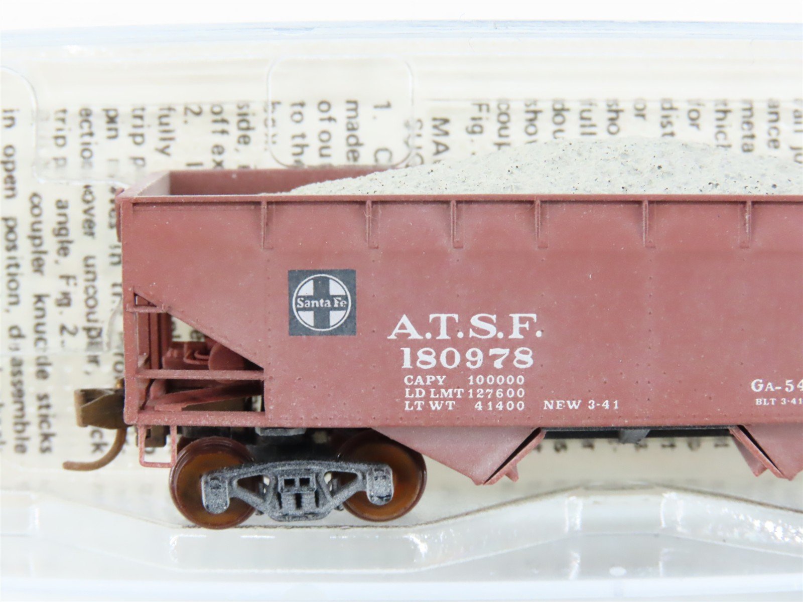 N Scale Micro-Trains/Kadee 55010 ATSF Santa Fe 2-Bay Hopper #180975 Weathered