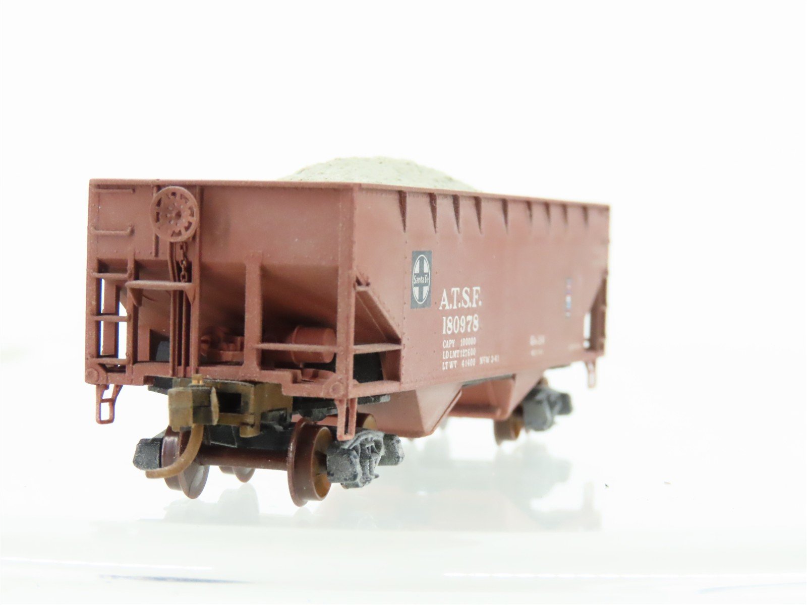 N Scale Micro-Trains/Kadee 55010 ATSF Santa Fe 2-Bay Hopper #180975 Weathered