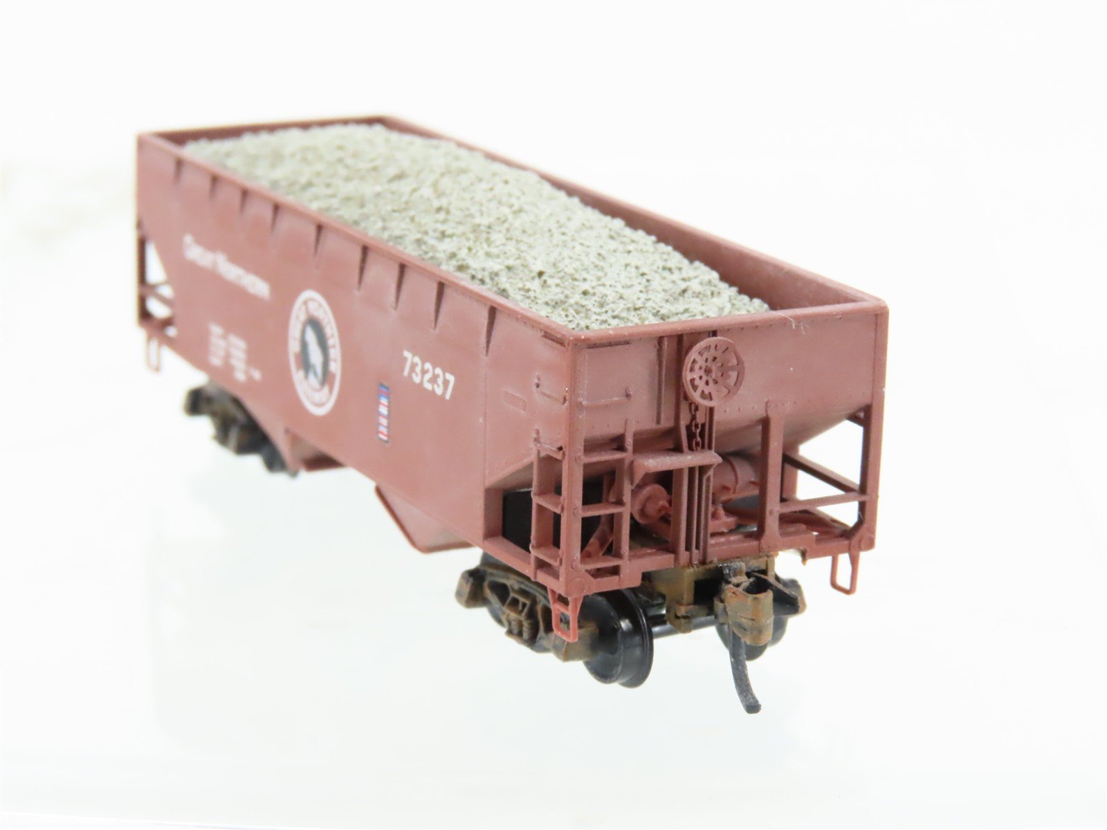 N Scale Micro-Trains/Kadee 55060 GN Great Northern 2-Bay Hopper #73237 Weathered