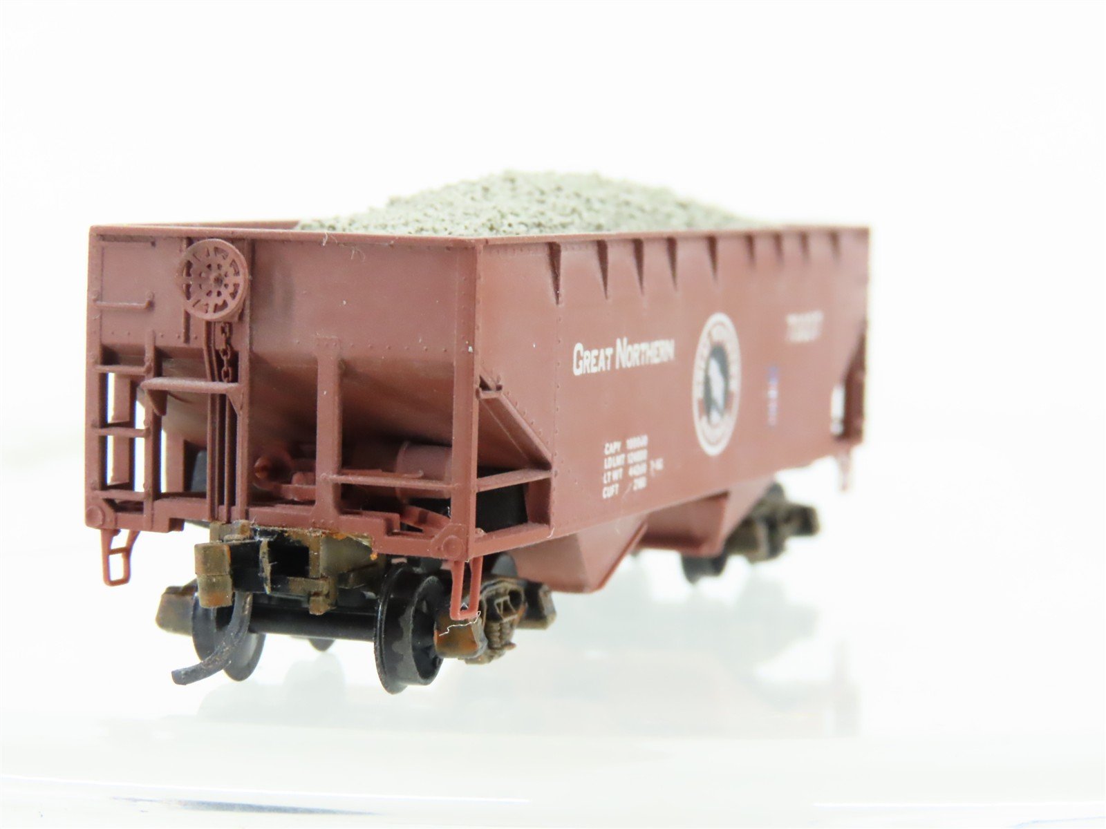 N Scale Micro-Trains/Kadee 55060 GN Great Northern 2-Bay Hopper #73237 Weathered