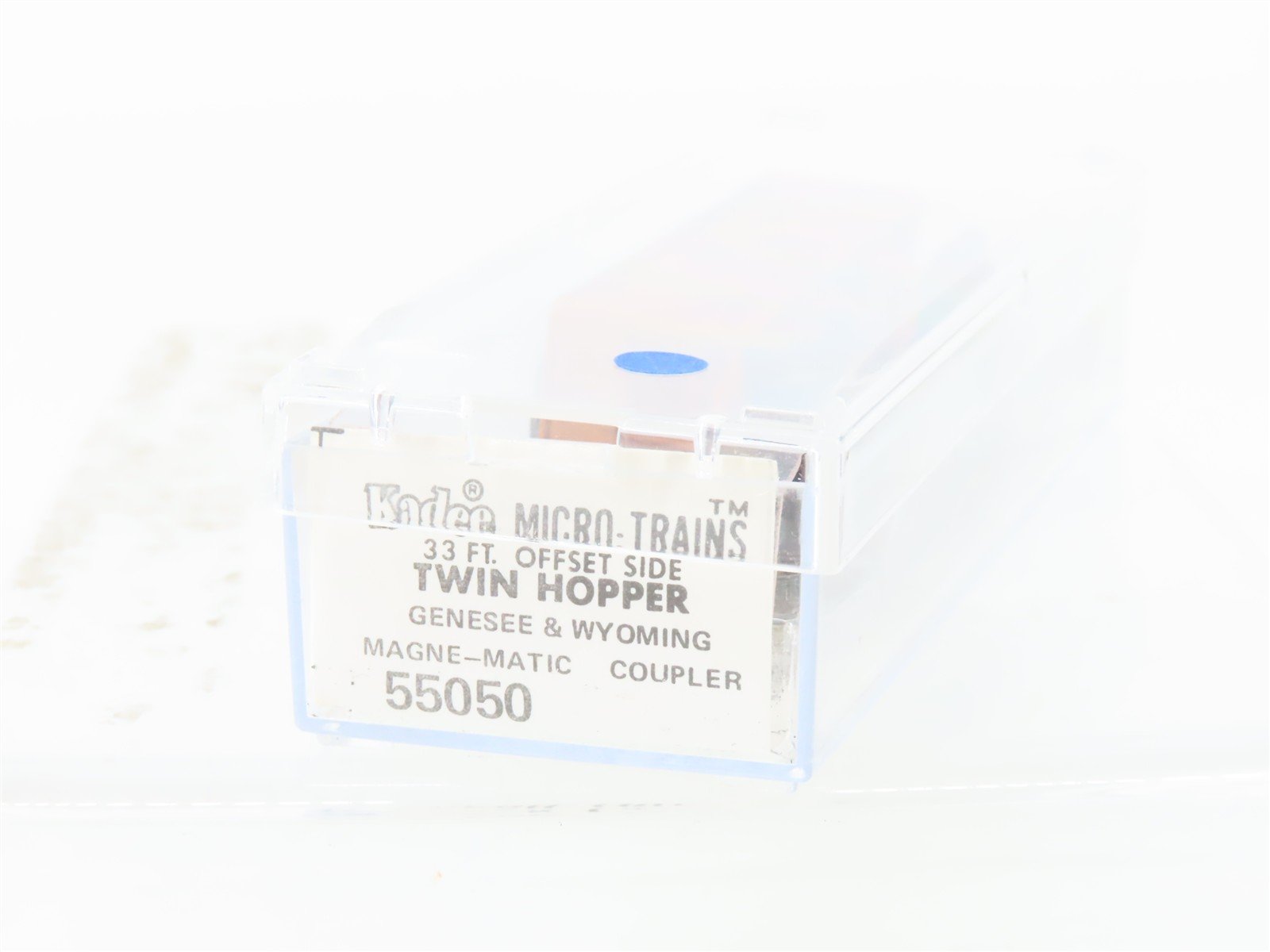 N Micro-Trains/Kadee 55050 G&W Genesee & Wyoming 2-Bay Hopper #590002 Weathered