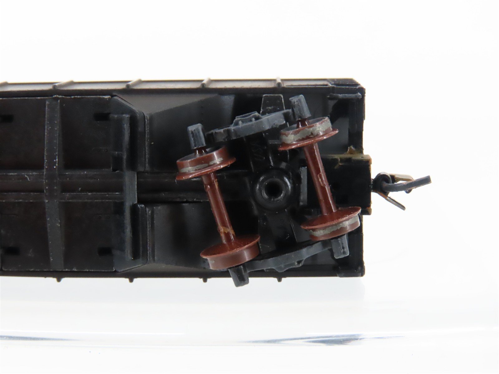 N Micro-Trains/Kadee 56092 WM Western Maryland 2-Bay Hopper #10800 Weathered