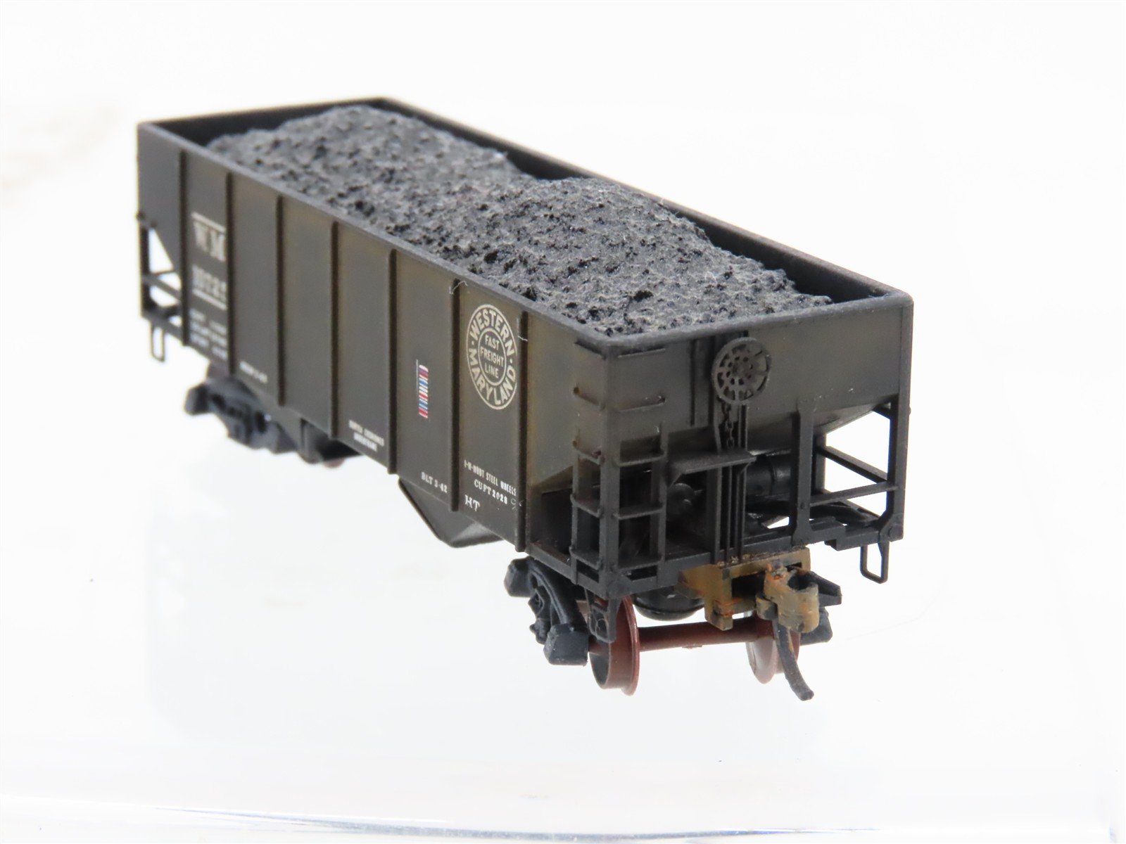 N Micro-Trains/Kadee 56092 WM Western Maryland 2-Bay Hopper #10725 Weathered