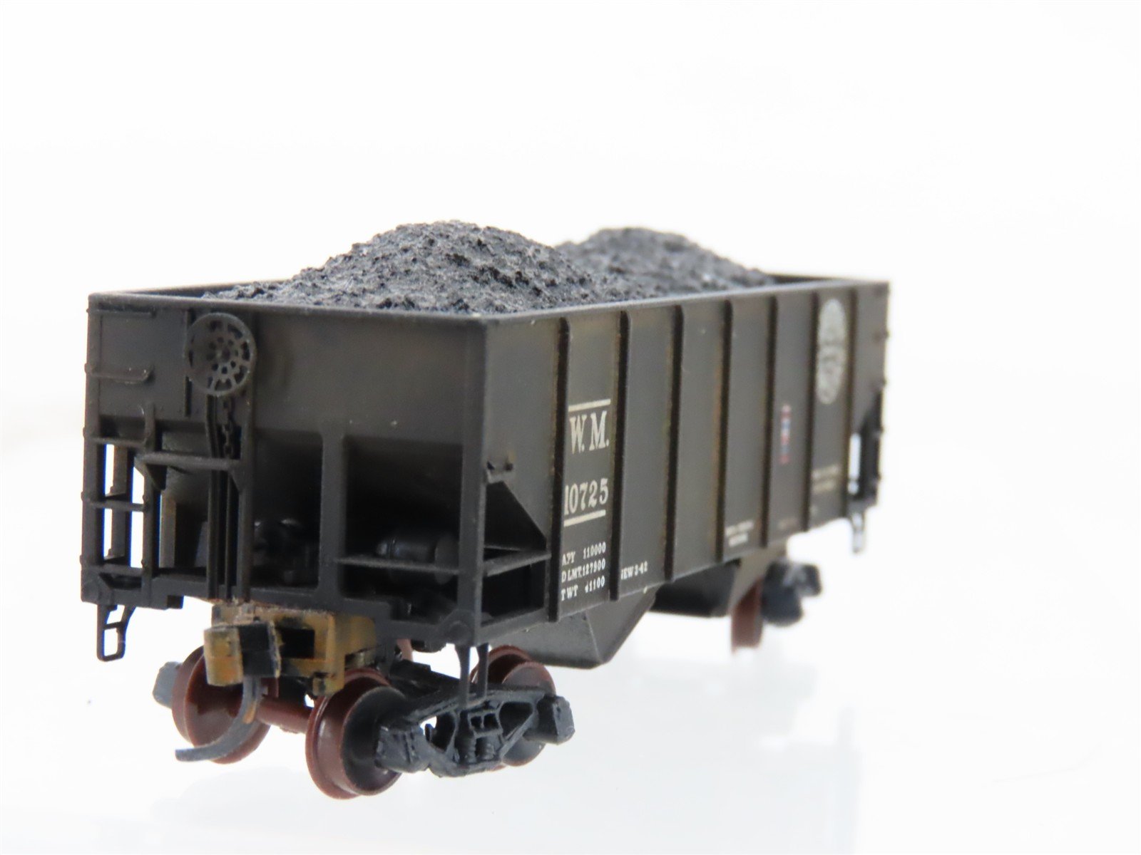 N Micro-Trains/Kadee 56092 WM Western Maryland 2-Bay Hopper #10725 Weathered