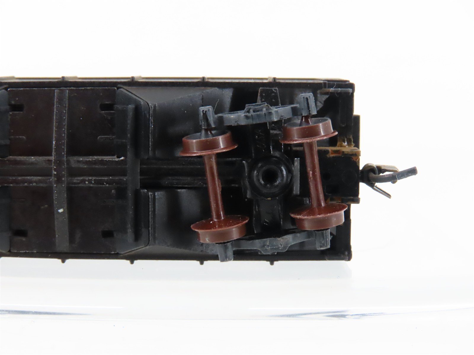 N Micro-Trains/Kadee 56092 WM Western Maryland 2-Bay Hopper #10725 Weathered