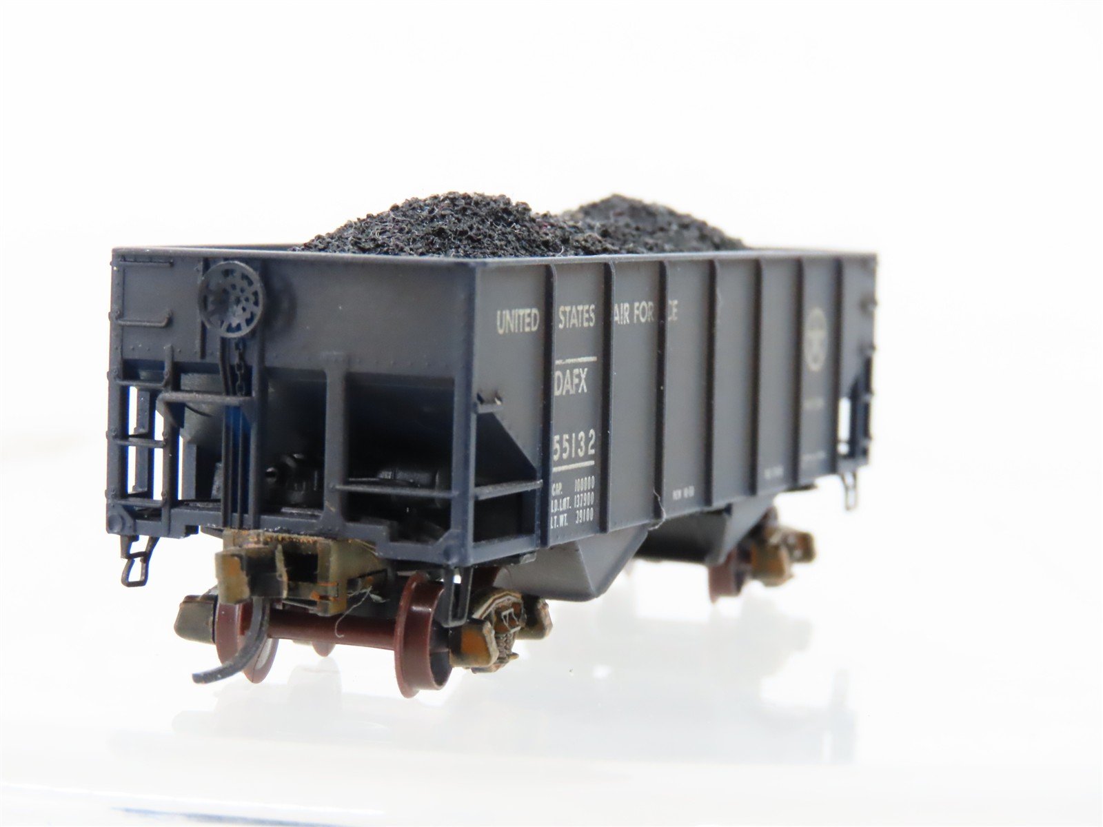 N Micro-Trains/Kadee 56120 DAFX US Air Force 2-Bay Hopper #55132 Weathered