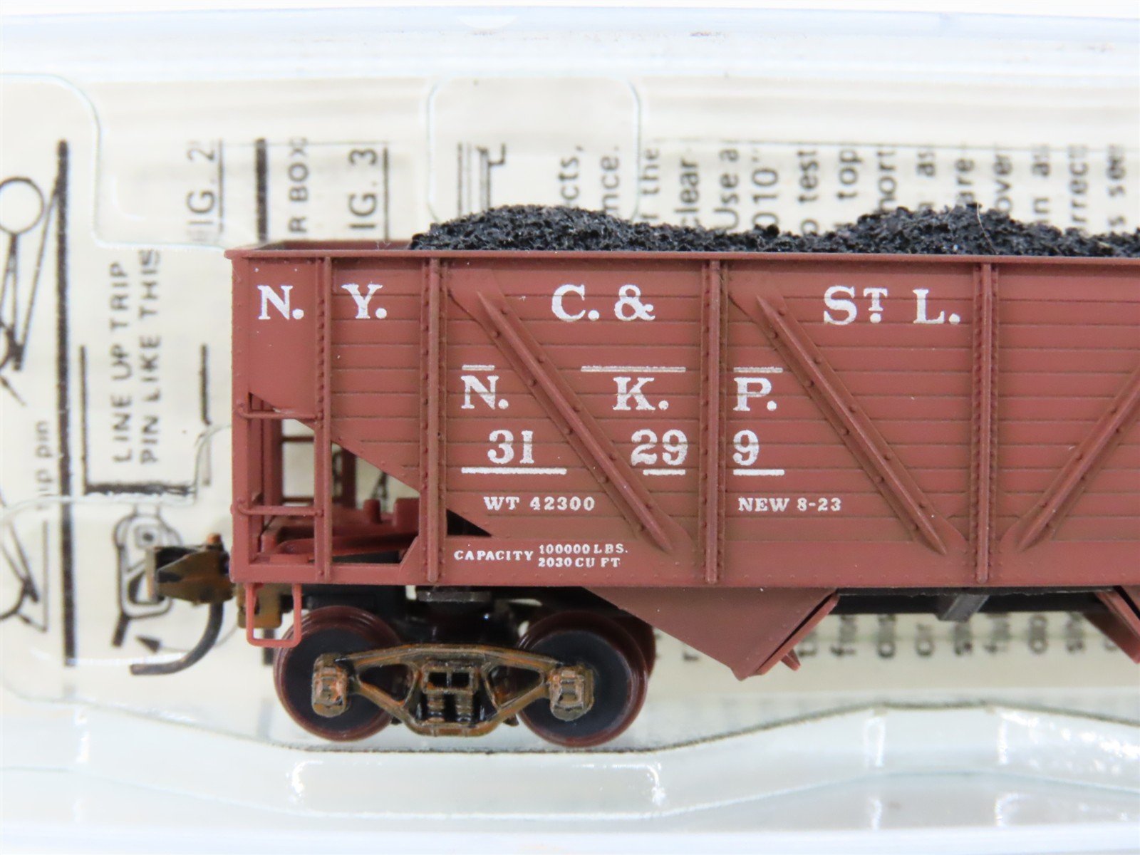 N Micro-Trains/Kadee 57050 NKP Nickel Plate Road 2-Bay Hopper #31299 Weathered