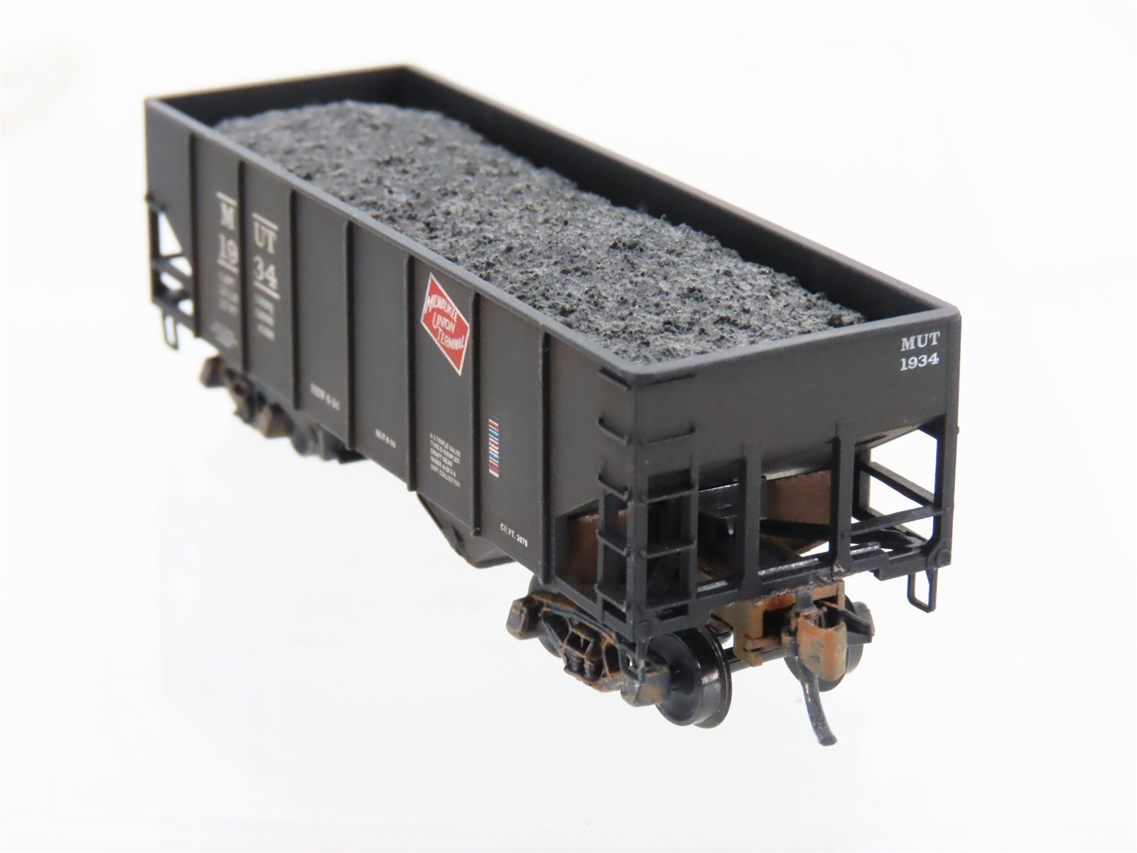 N Micro-Trains MTL MUT Milwaukee Union Terminal 2-Bay Hopper #1934 Weathered