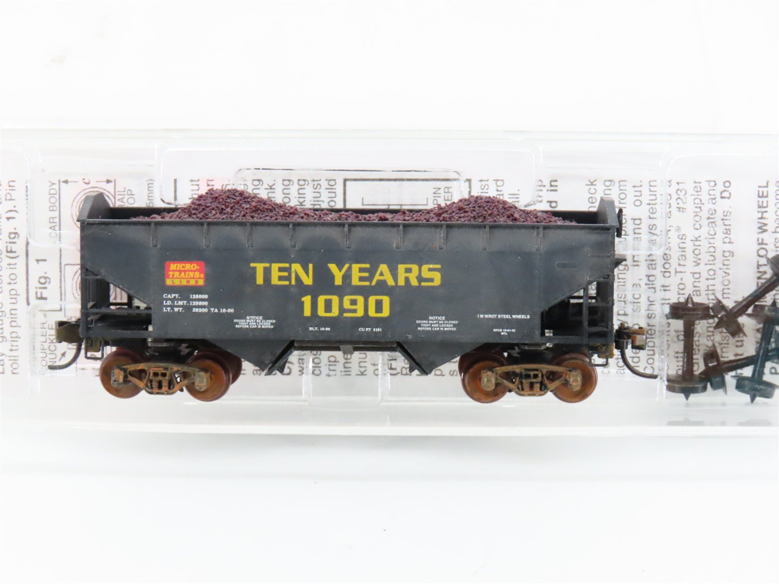 N Scale Micro-Trains MTL 90020 10th Anniversary 2-Bay Hopper #1090 Weathered