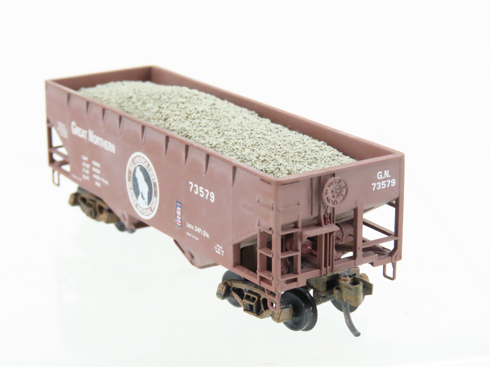 N Scale Micro-Trains/Kadee 55420 GN Great Northern 2-Bay Hopper #73579 Weathered