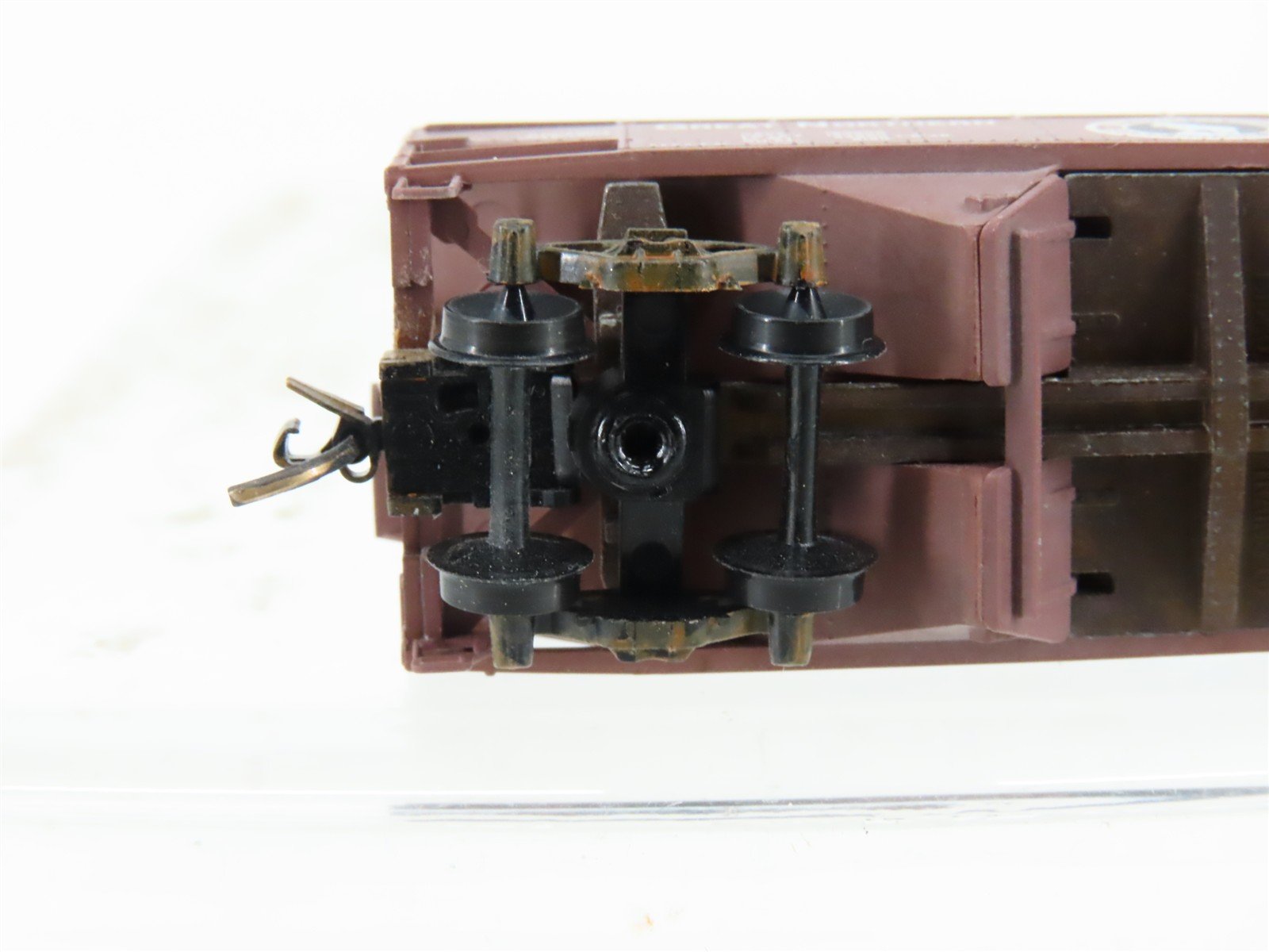 N Scale Micro-Trains/Kadee 55420 GN Great Northern 2-Bay Hopper #73579 Weathered