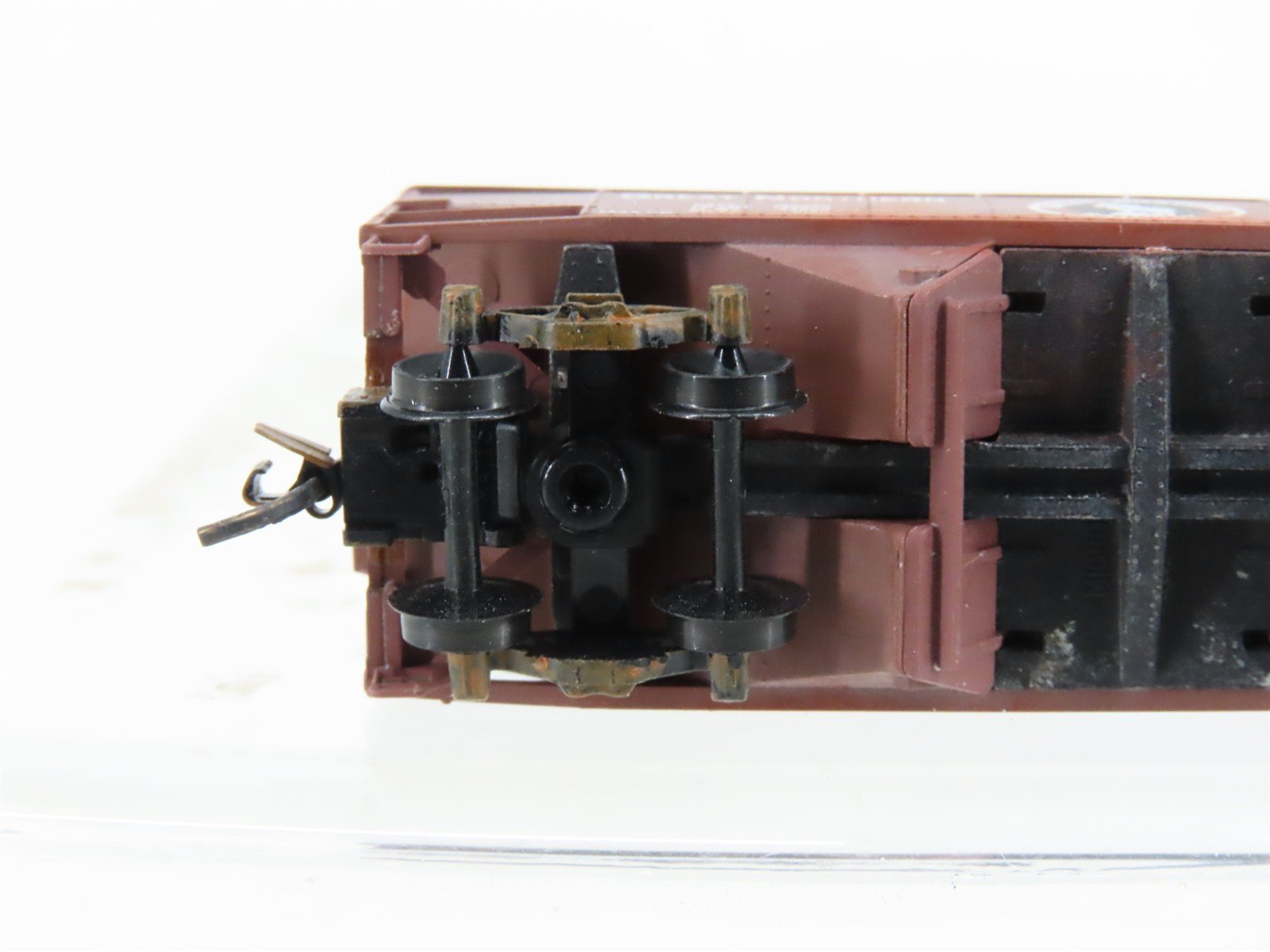 N Scale Micro-Trains MTL 55060 GN Great Northern 2-Bay Hopper #73476 Weathered