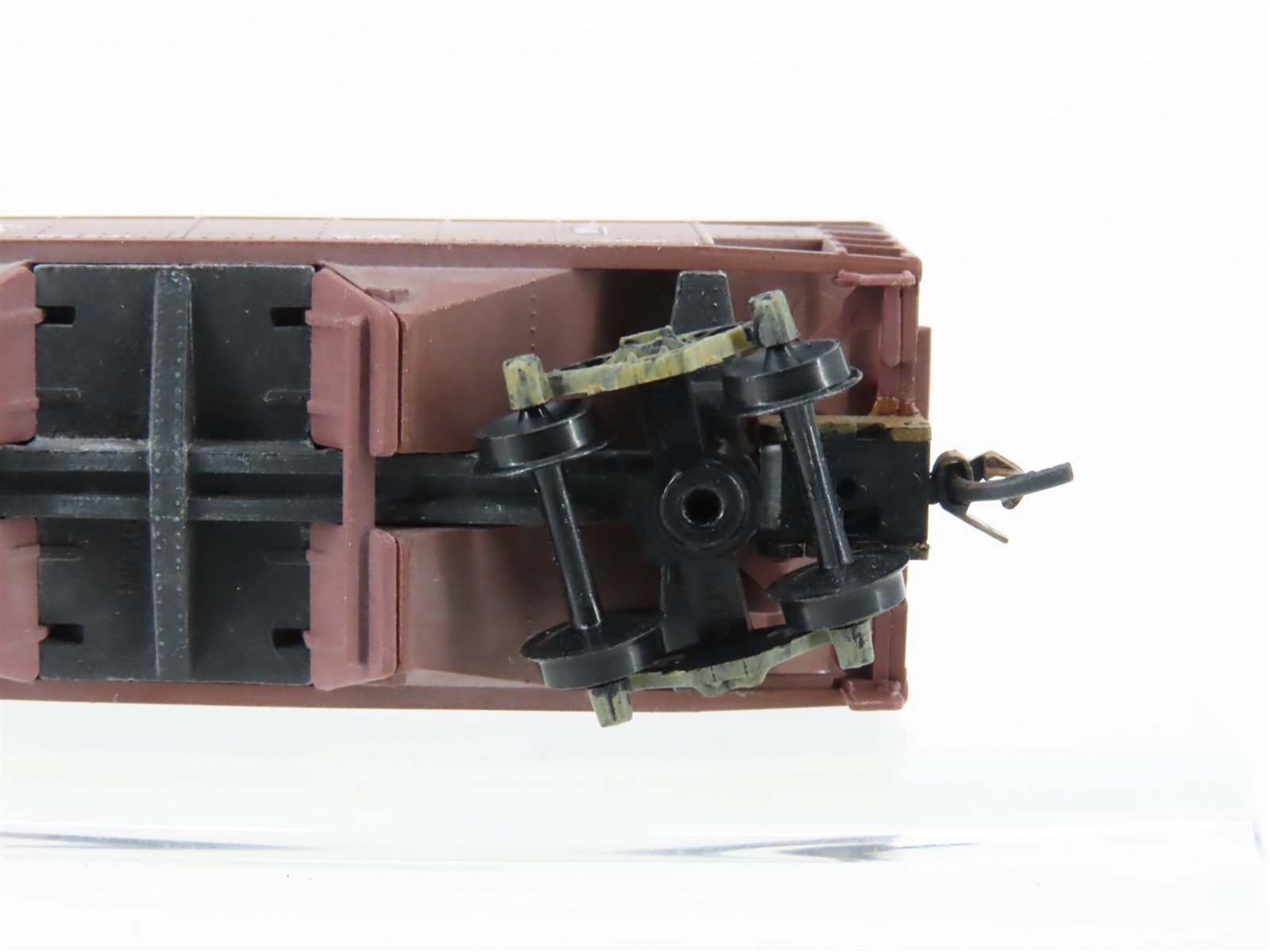 N Scale Micro-Trains MTL 55010 ATSF Santa Fe 2-Bay Hopper #180806 Weathered