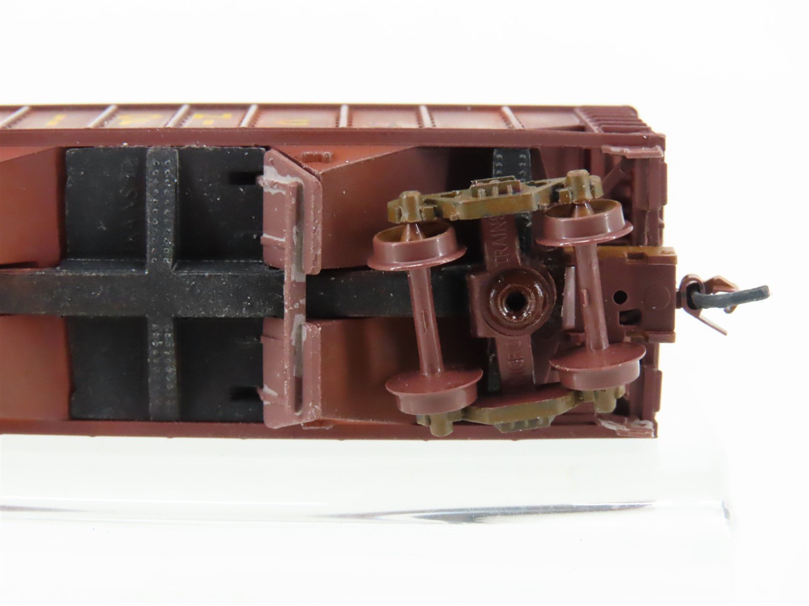 N Scale Micro-Trains 108100 MTL UP Union Pacific 3-Bay Hopper #18122 Weathered